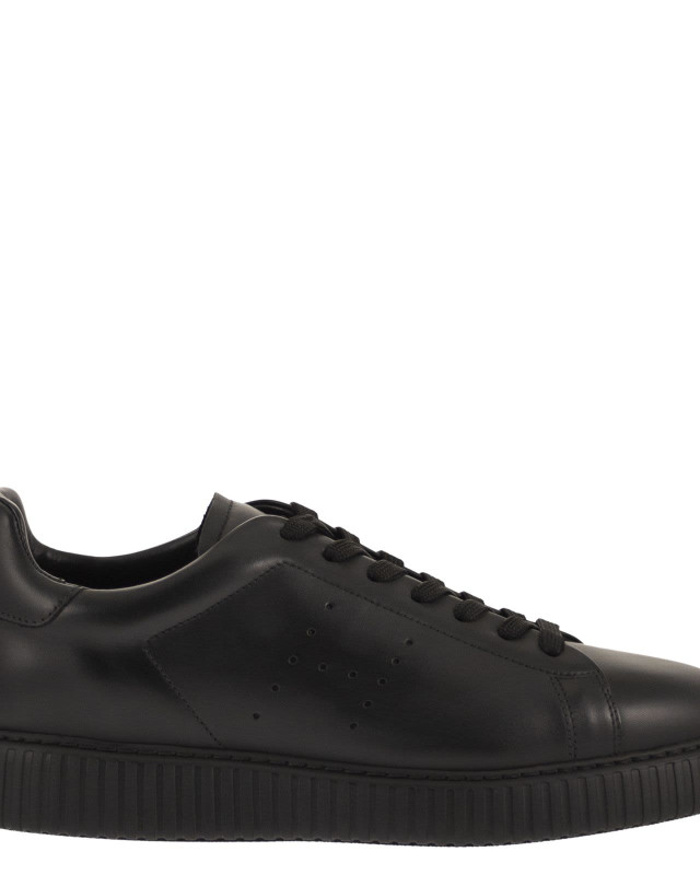 [Hogan] Sneakers FW26 HXM6770GF5FUDMB999