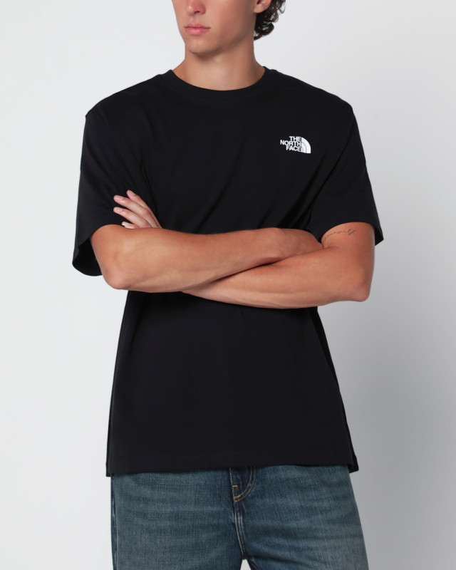 [THE NORTH FACE] T-shirts Short Sleeve FW26 NF0A8H6ACO
