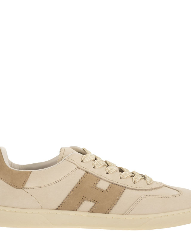 [Hogan] Sneakers FW26 HXW6470FB6T6RN0RZS