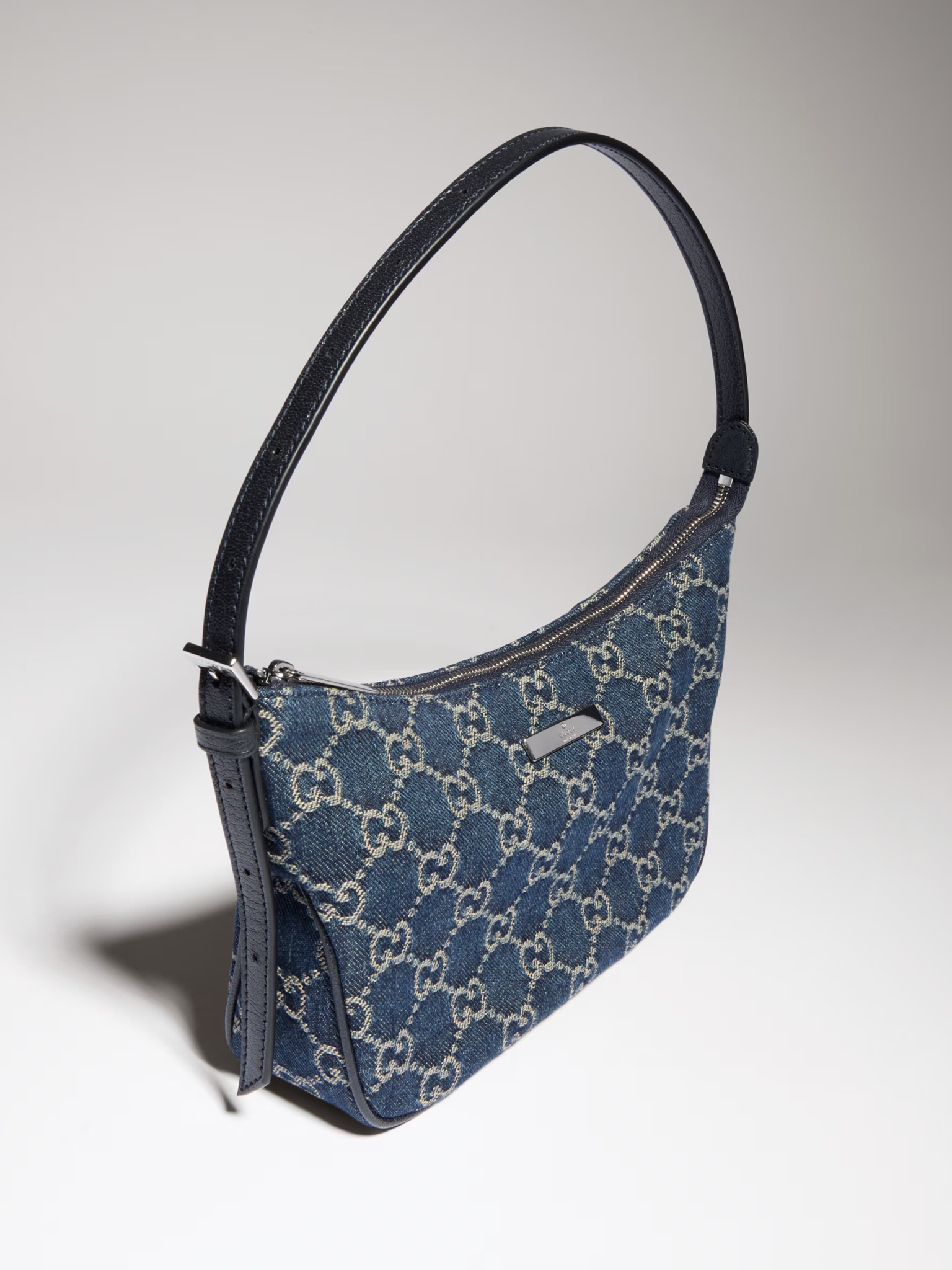 [Gucci] Shoulder bag FW26 874743FAF8V4042
