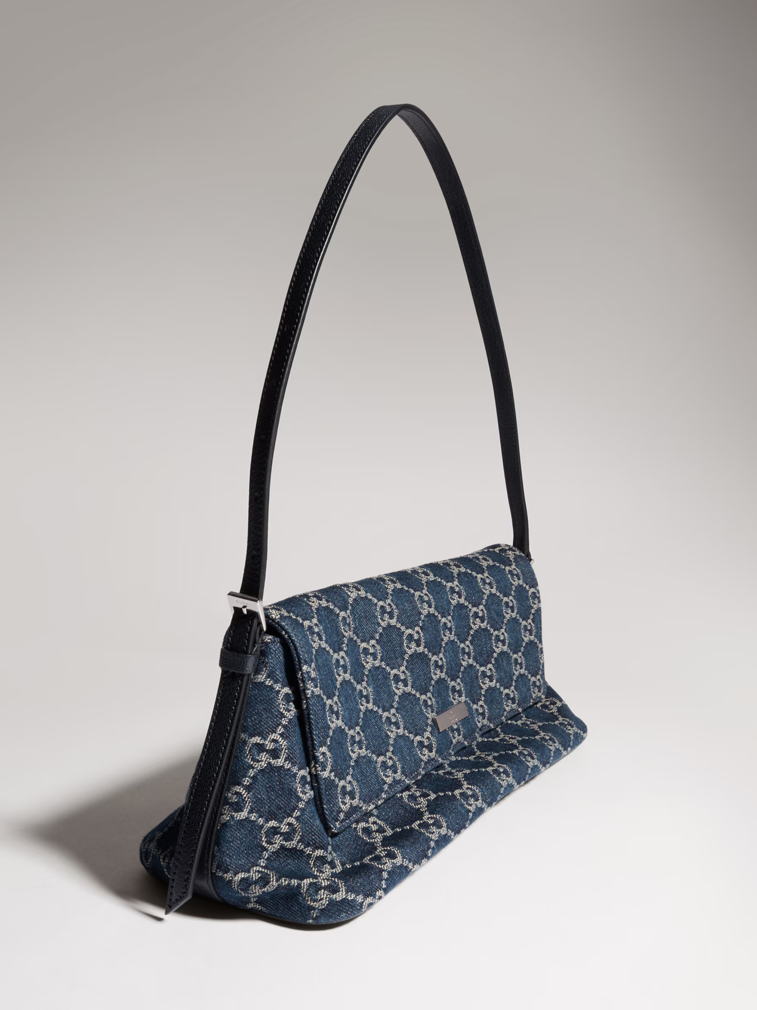 [Gucci] Shoulder bag FW26 874744FAF8V4042