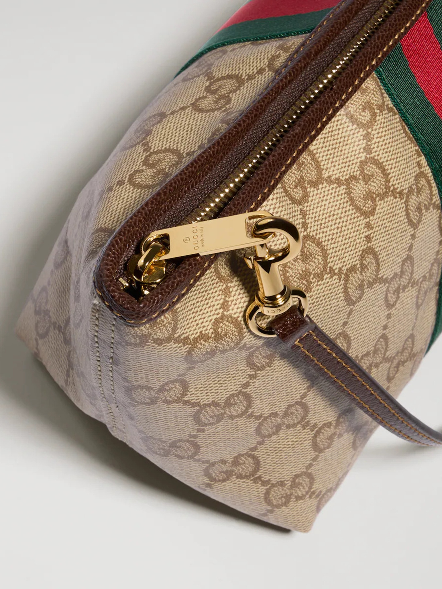 [Gucci] Shoulder bag FW26 876055FAF8R8547