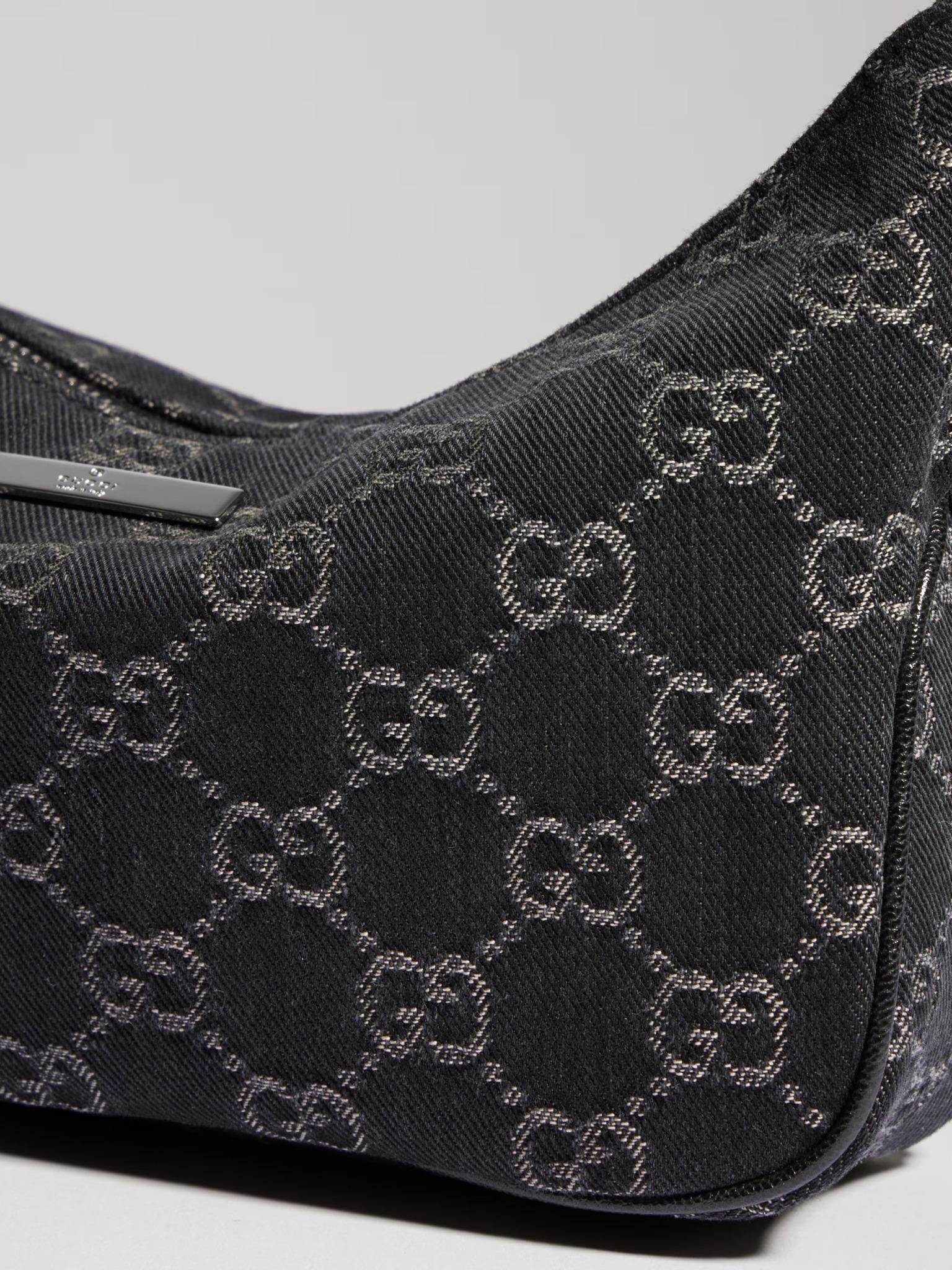 [Gucci] Shoulder bag FW26 874743FAF8W1144