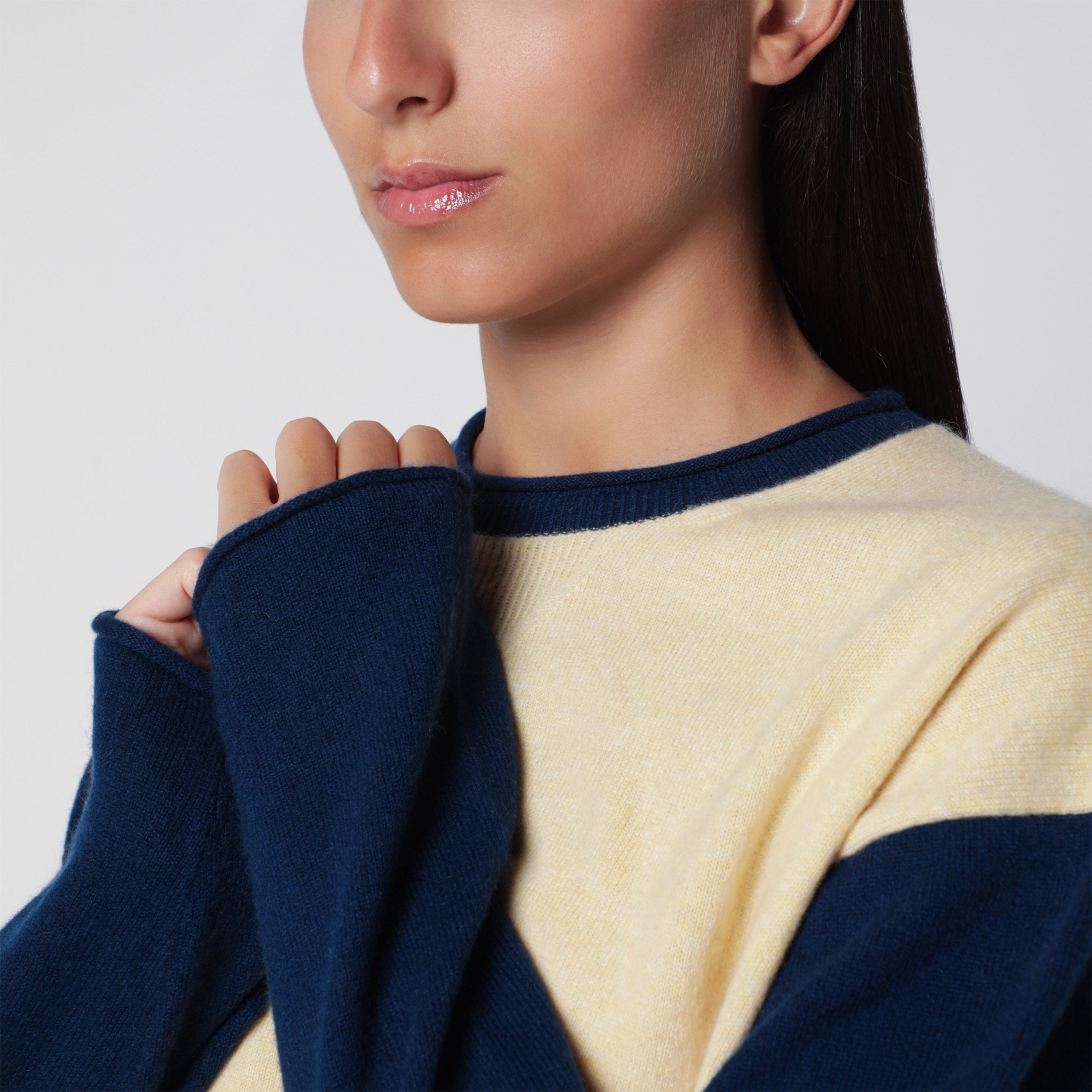 [GUEST IN RESIDENCE] Knitwear FW26 U45910JLWS