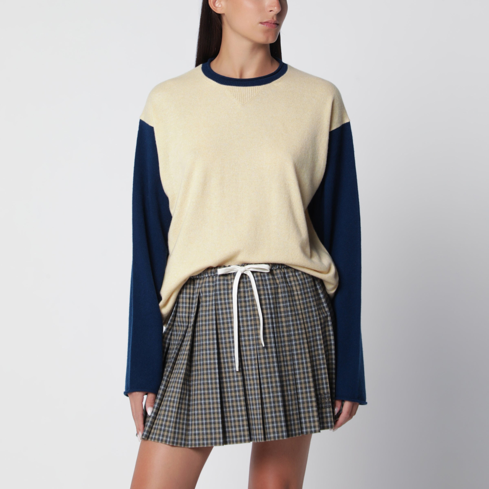 [GUEST IN RESIDENCE] Knitwear FW26 U45910JLWS