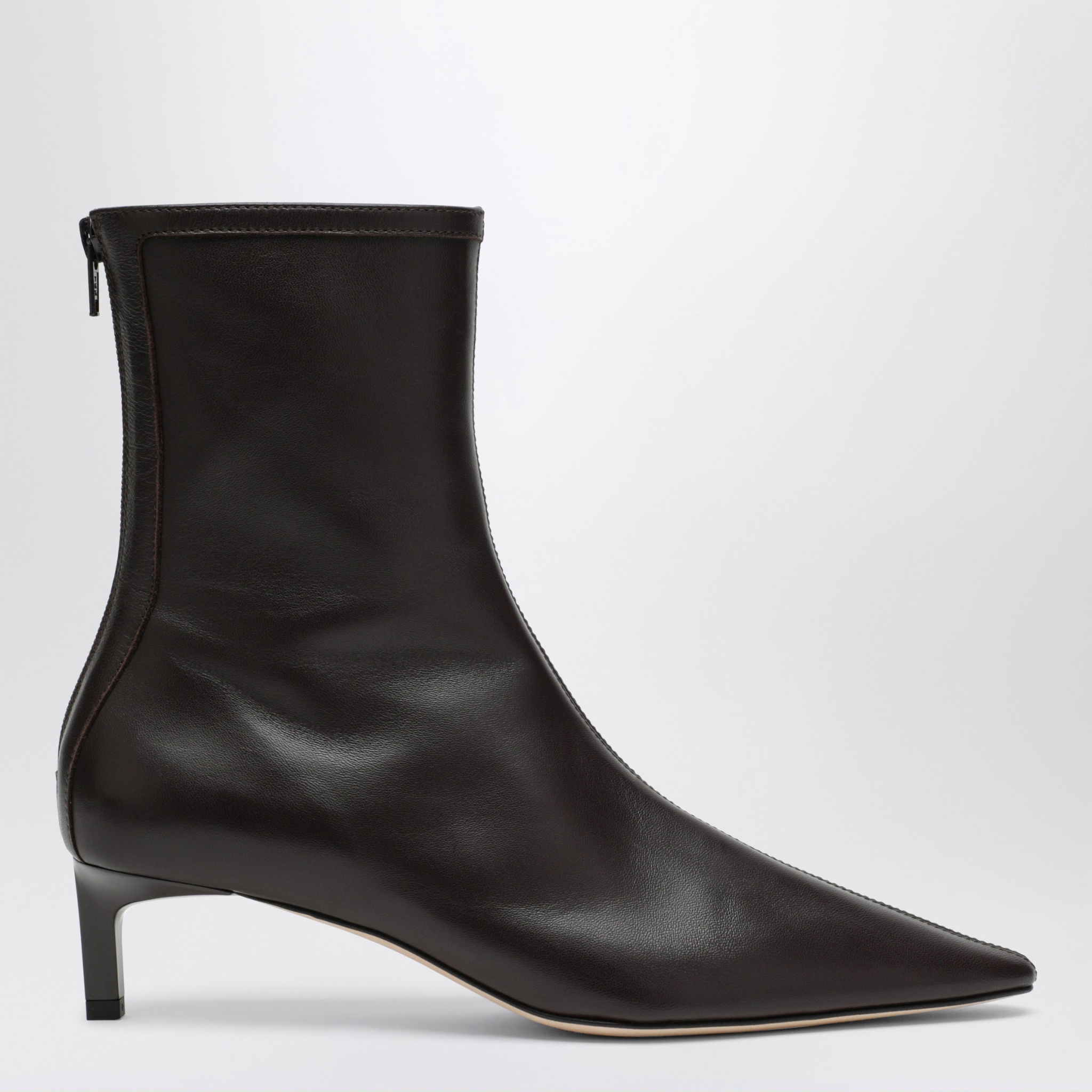 [Dear Frances] Boots FW26 TOPB05LE