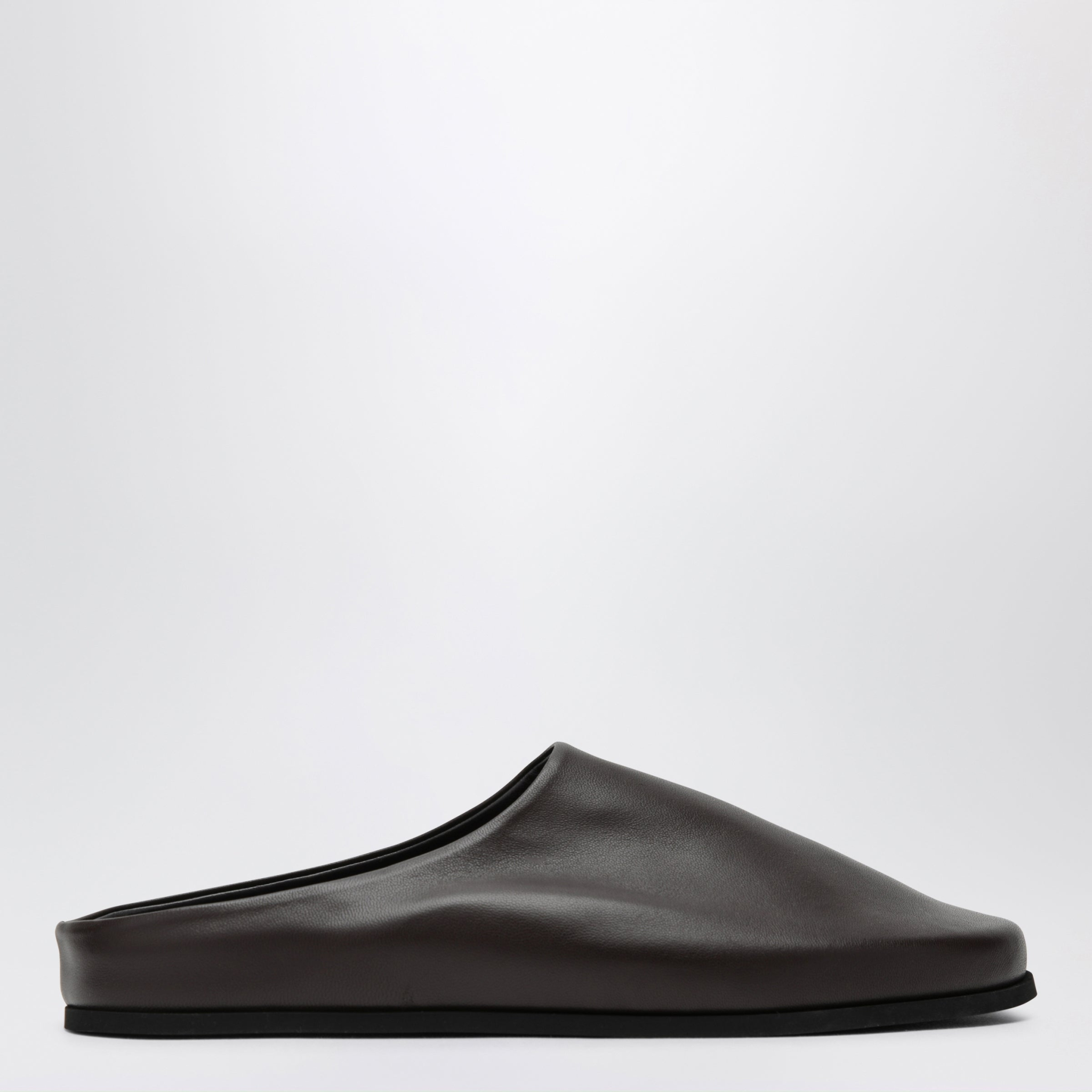 [Dear Frances] Sandals FW26 VIC02LE