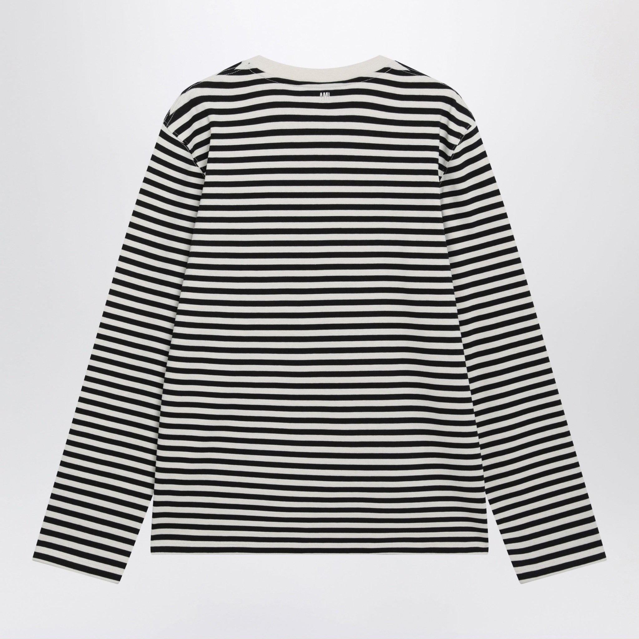 [Ami Paris] T-shirts Long Sleeve FW26 UTS414JE0241