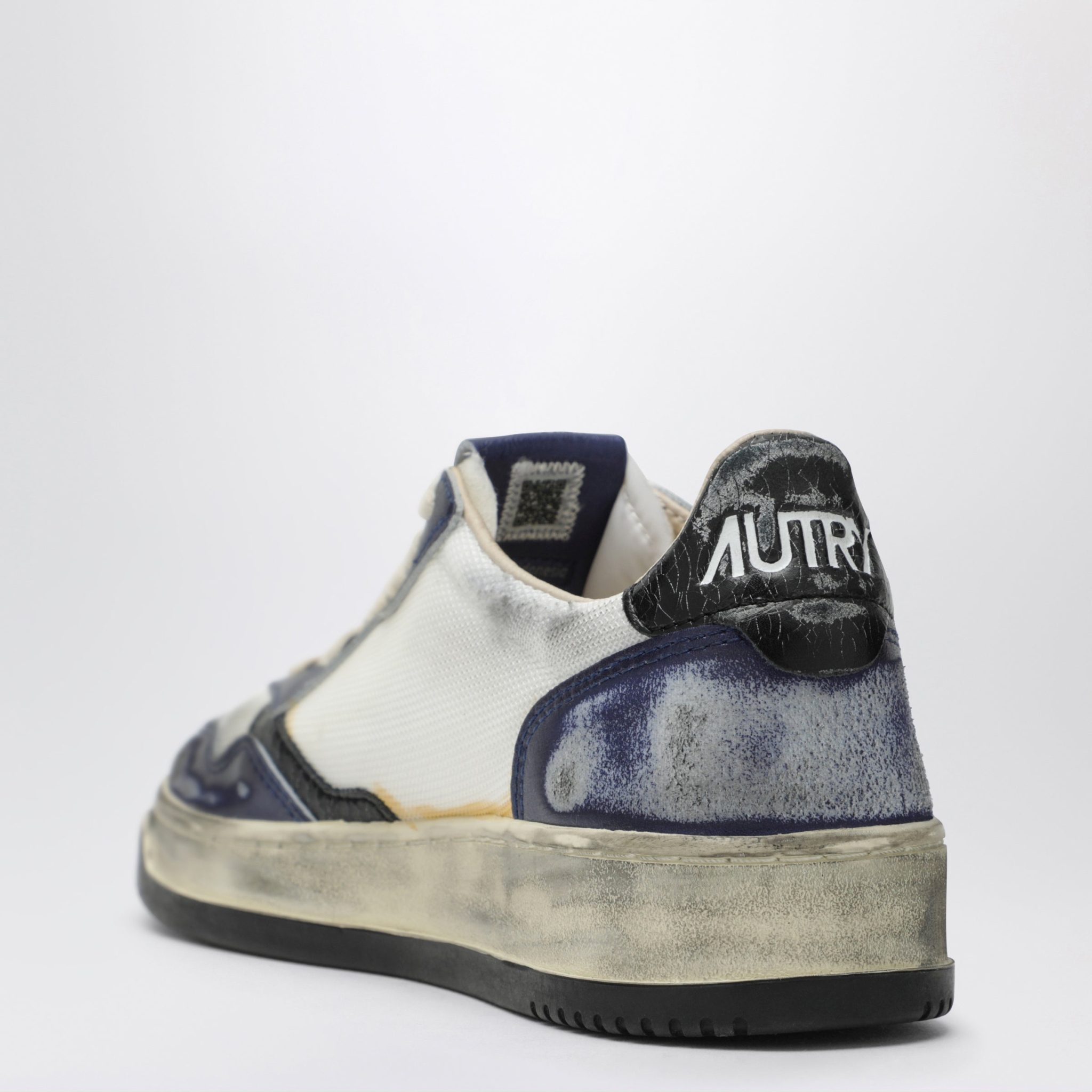 [AUTRY] Sneakers FW26 AVLMKH03