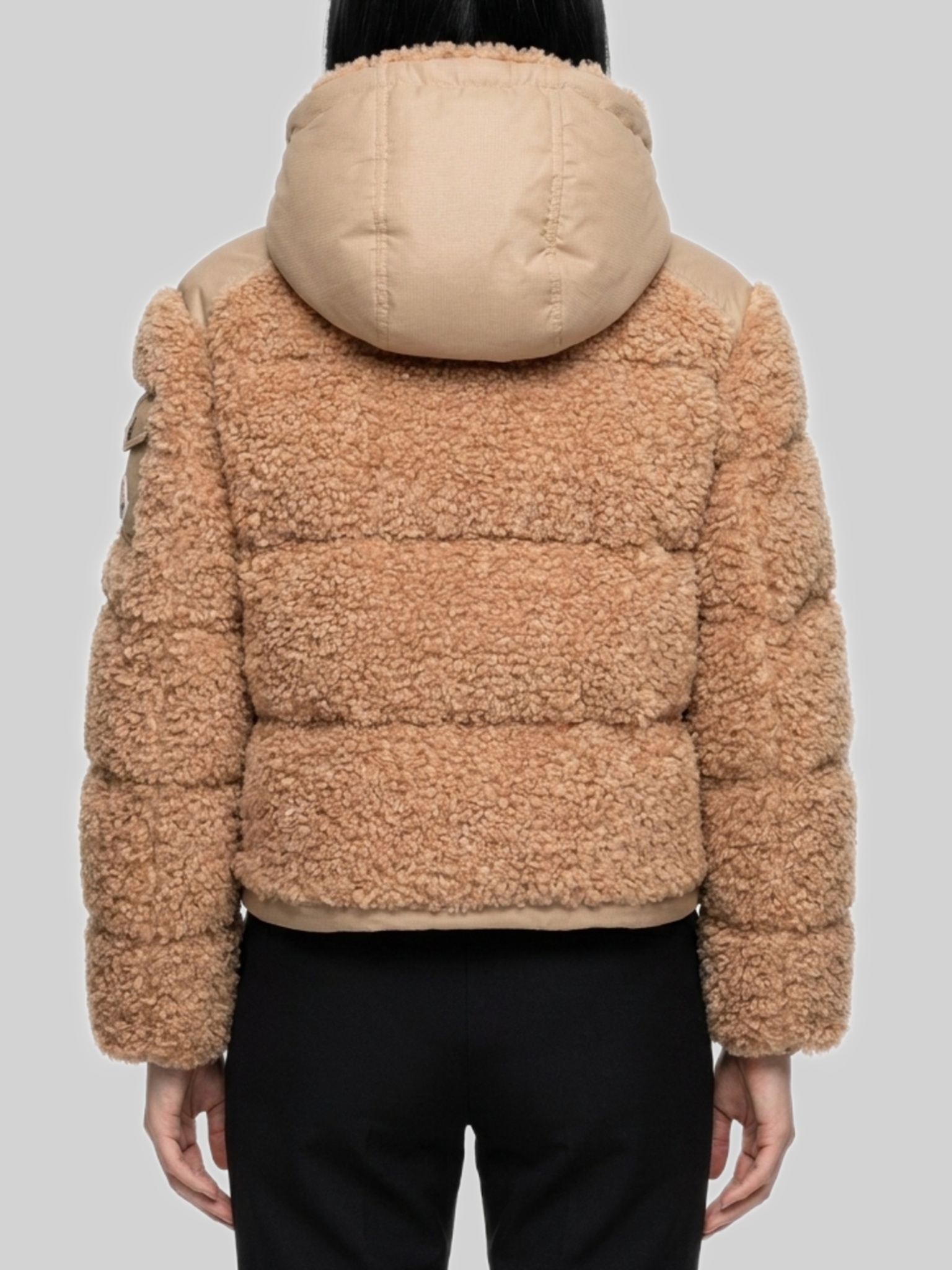 [Moncler] Fur Jacket FW26 L20931A00195_54AM6_22G