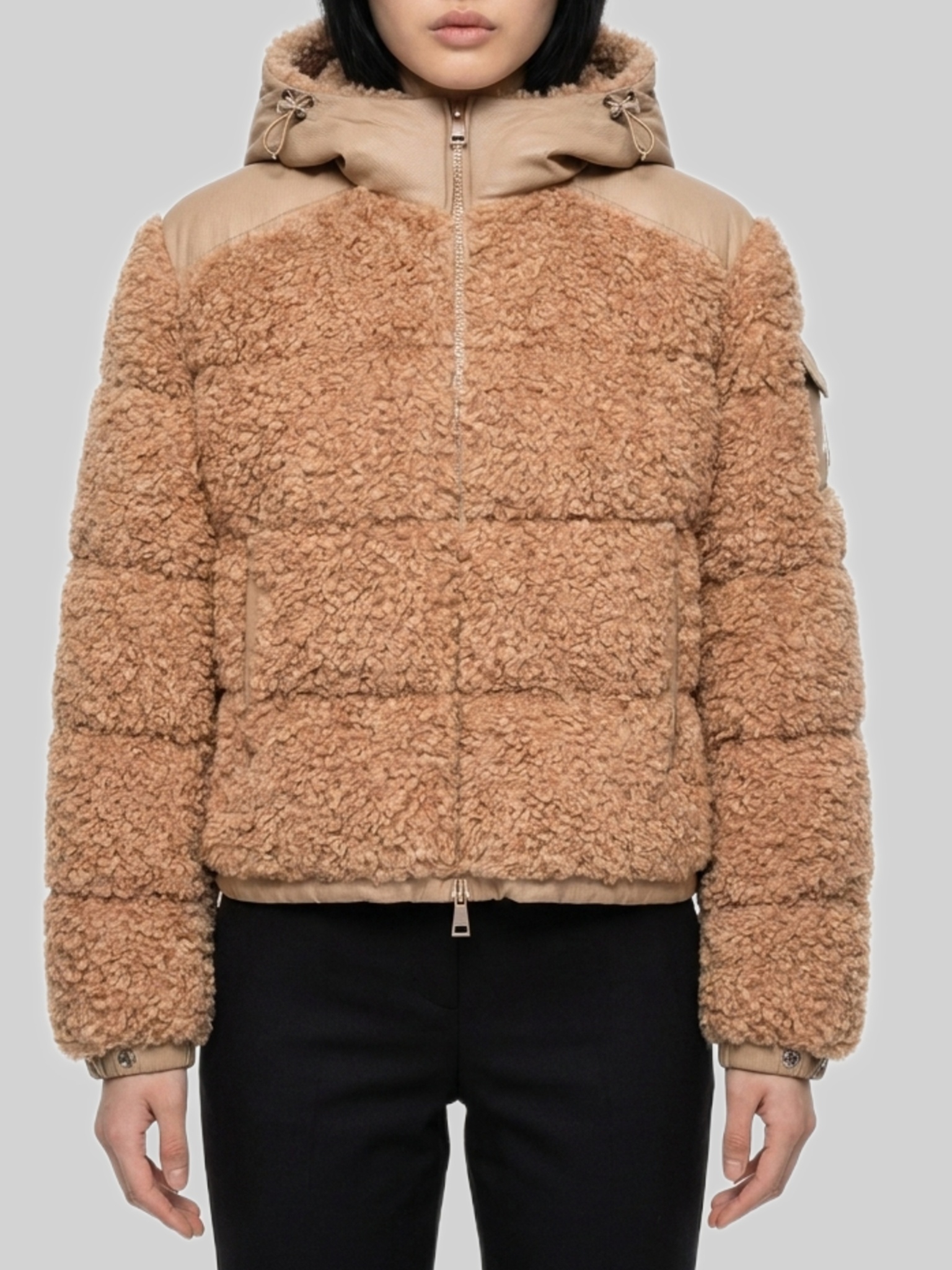 [Moncler] Fur Jacket FW26 L20931A00195_54AM6_22G