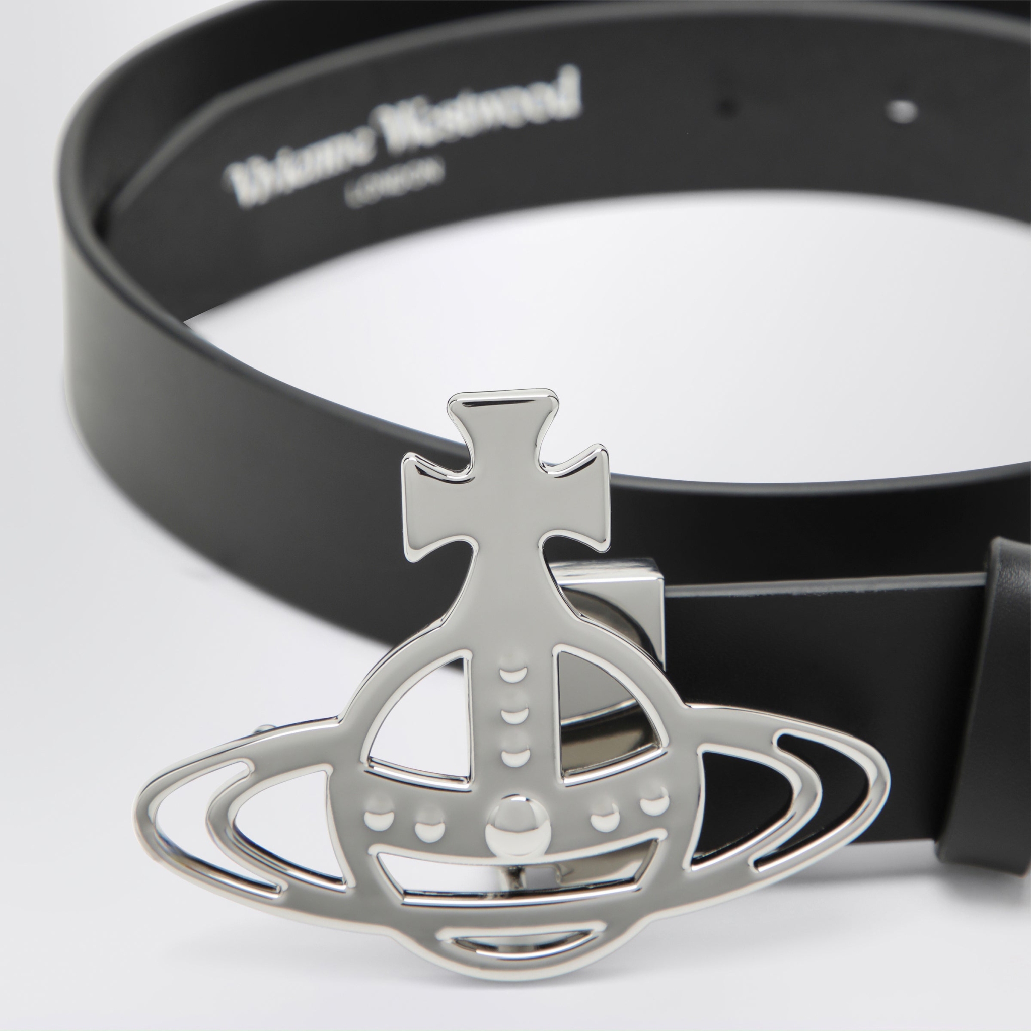 [Vivienne Westwood] Belt FW26 8201008GUL00CH