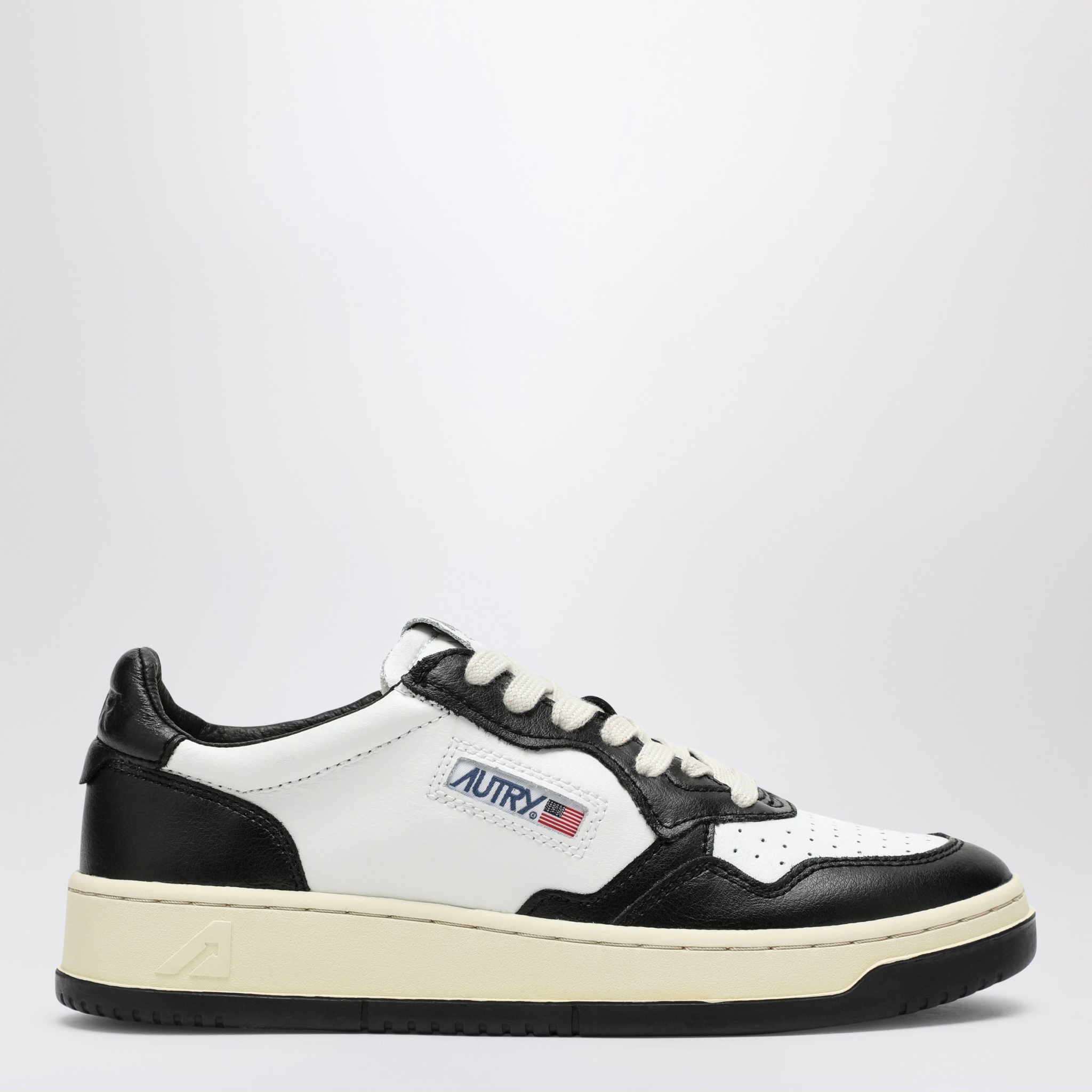 [AUTRY] Sneakers FW26 AULWWB01