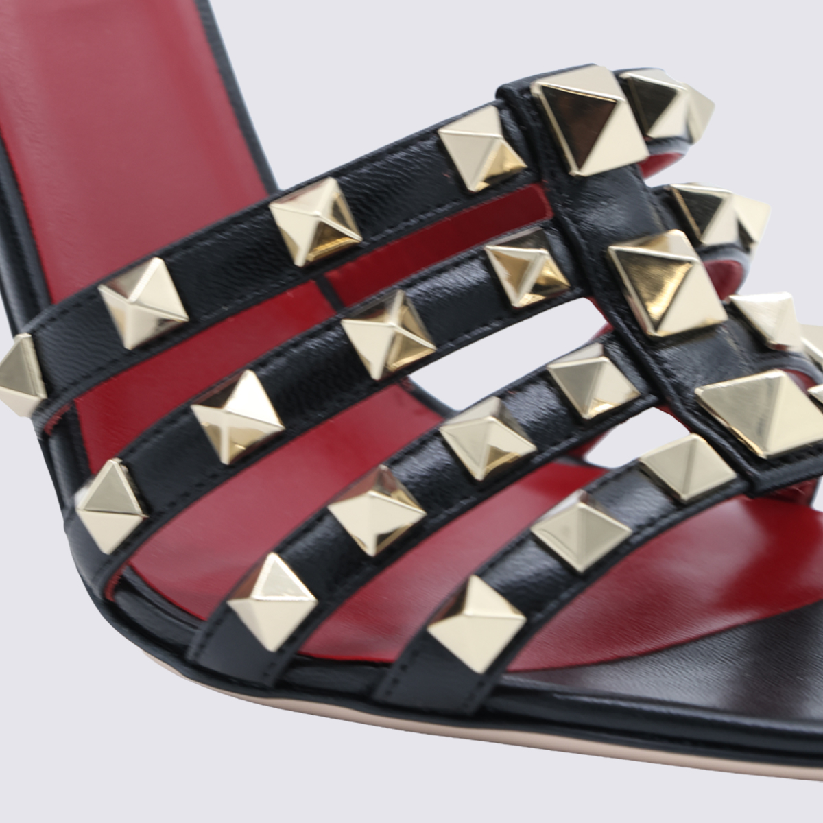 [Valentino Garavani] Sandals FW26 9W2S0PV5JDW0NO