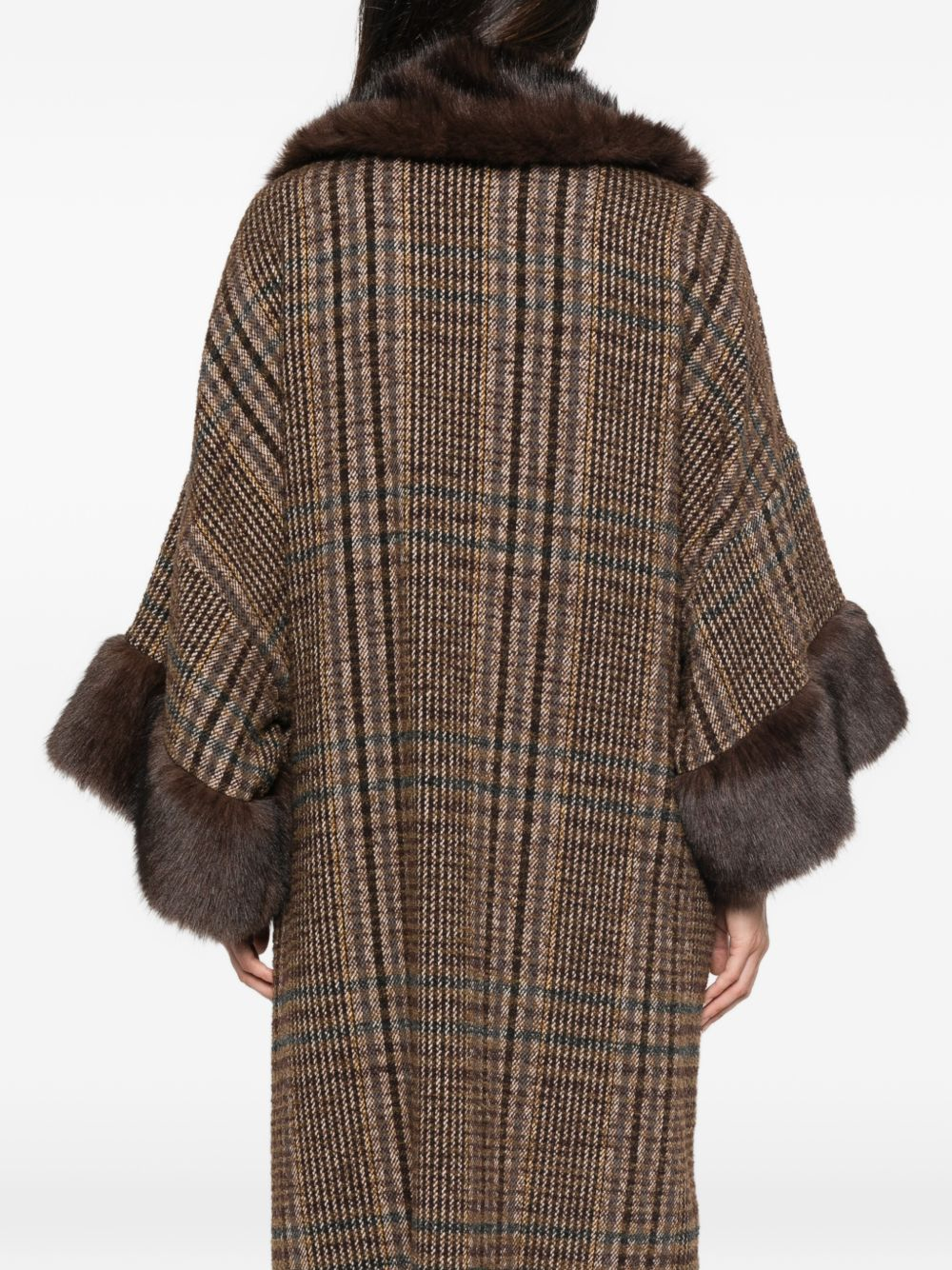 [Front Street] Cape FW26 3833300