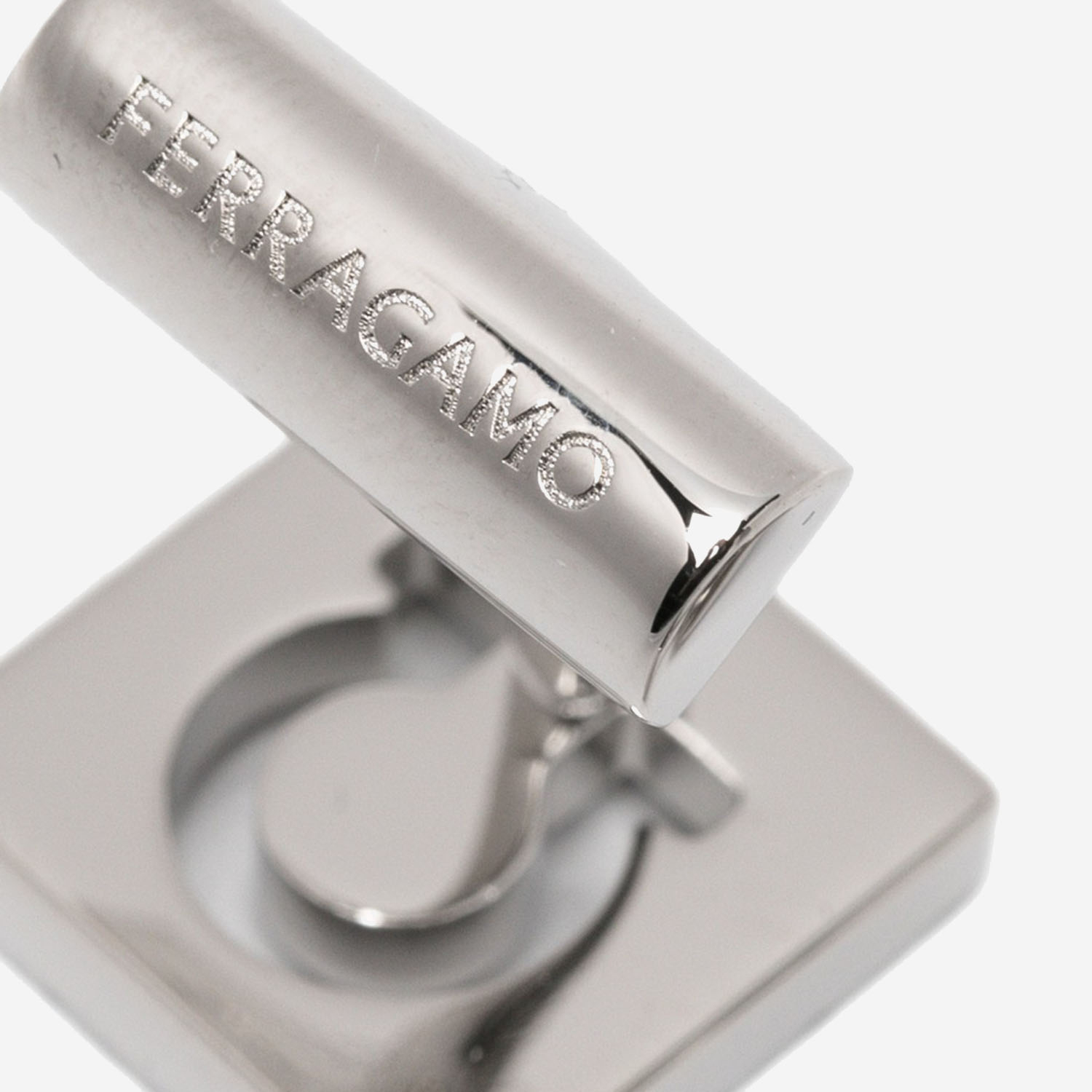 [Salvatore Ferragamo] Fashion Accessory FW26 770411001