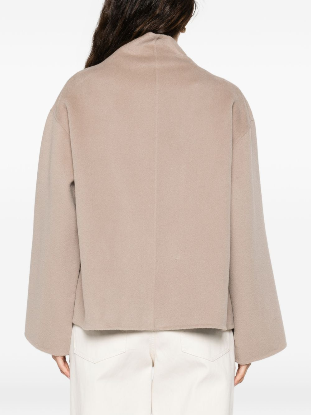 [SOFT GOAT] Cape FW26 FW25SFW101810072DARKSAND