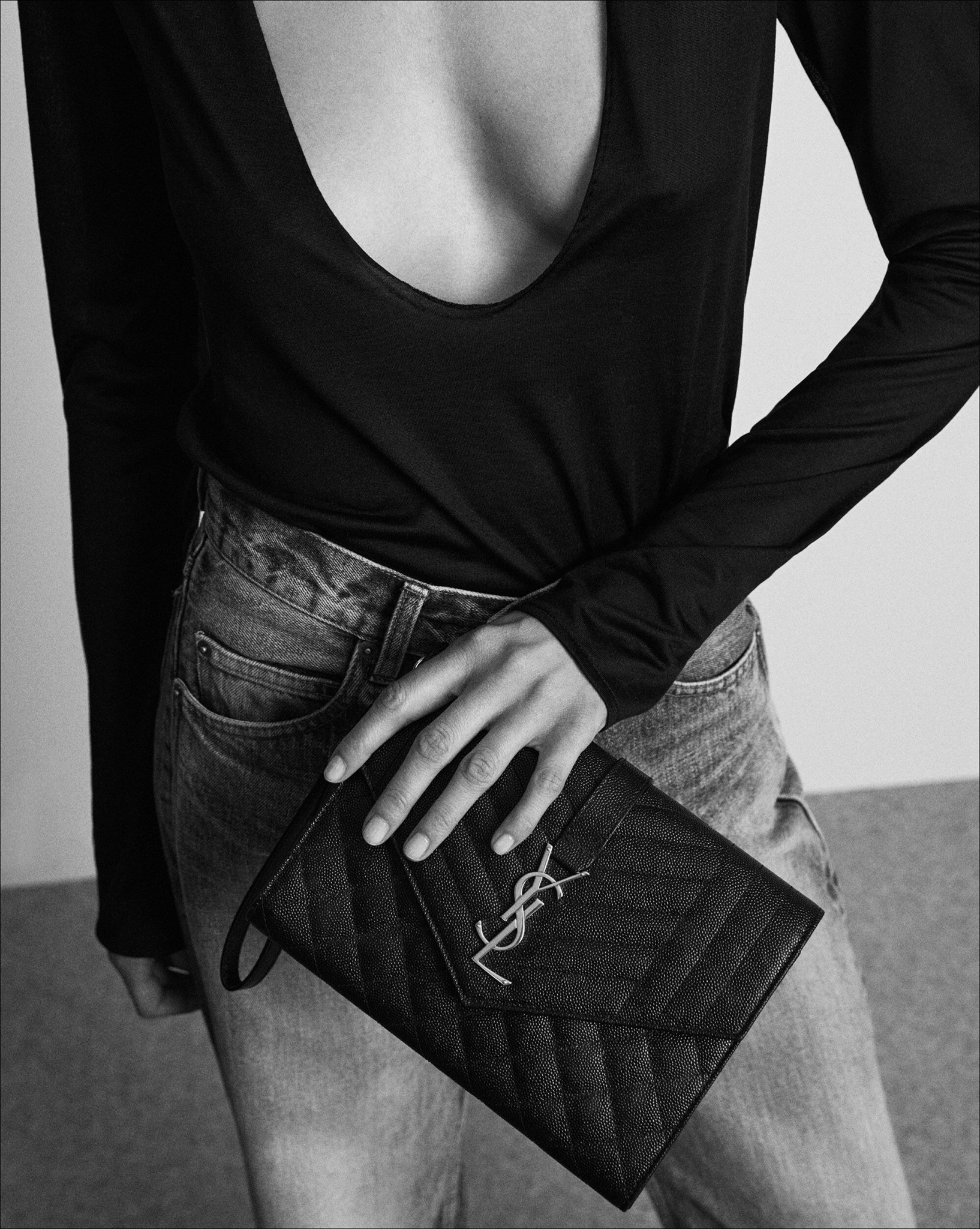[Saint Laurent] Clutch bag FW26 651030BOW911000