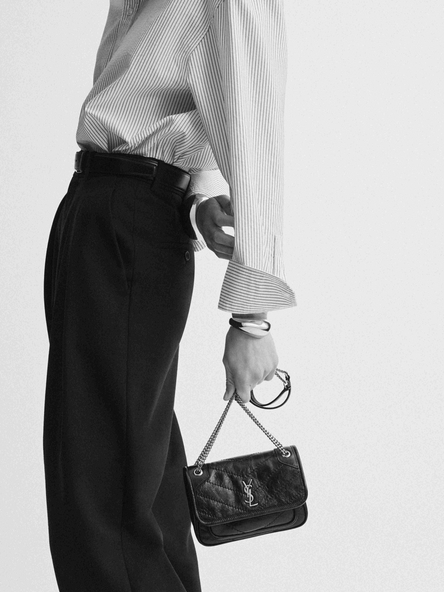[Saint Laurent] Shoulder bag FW26 8460870EN071000