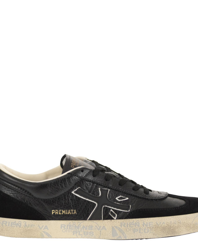 [Premiata] Sneakers FW26 DAVID 8285