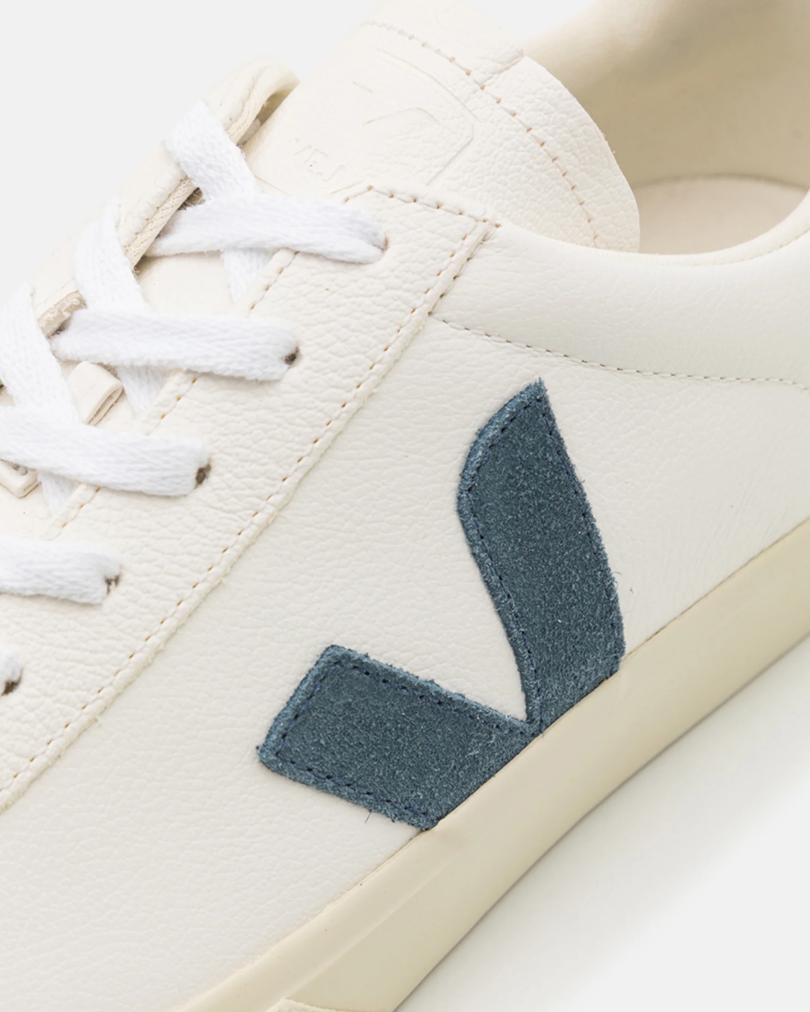 [Veja] Sneakers FW26 CP0503121EXTRAWHITECALIFORNIA