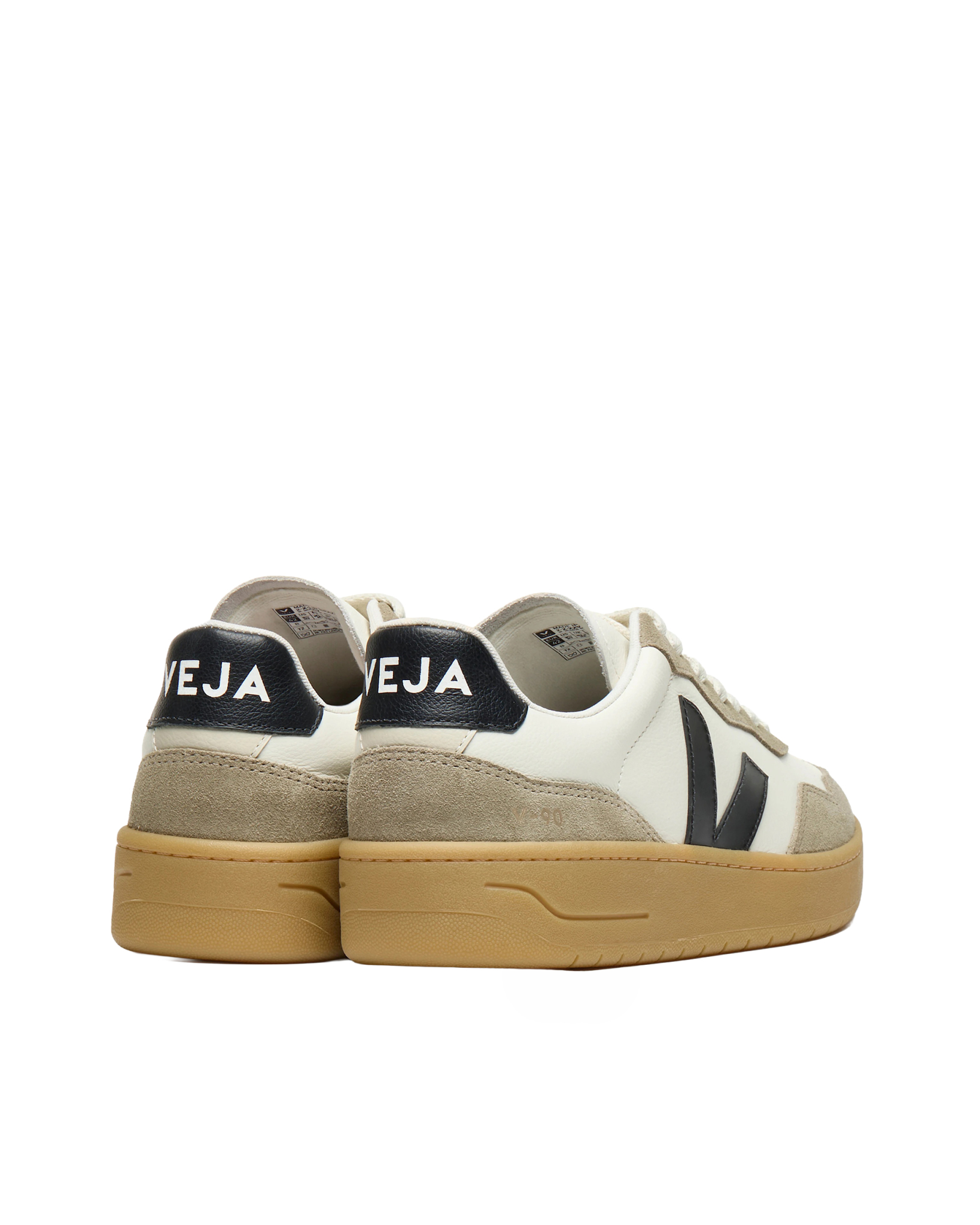 [Veja] Sneakers FW26 VD2022366PUREBLACKNATURAL