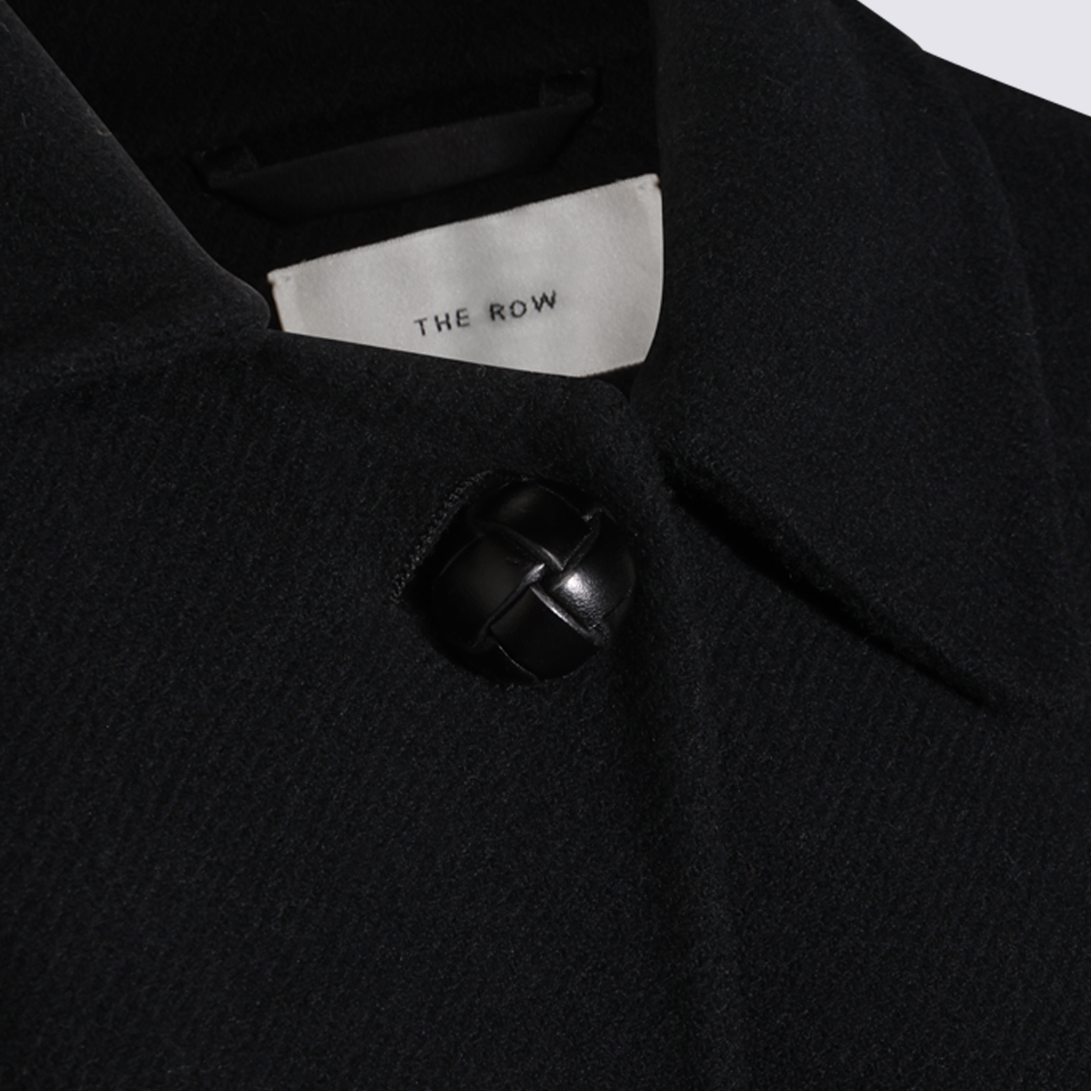 [THE ROW] Coat FW26 R000050W1439BLK