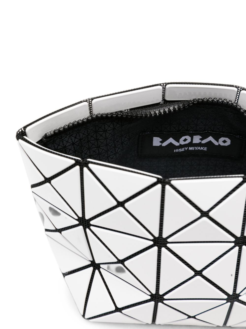 [Bao Bao Issey Miyake] Clutch bag FW26 BB68AG04501