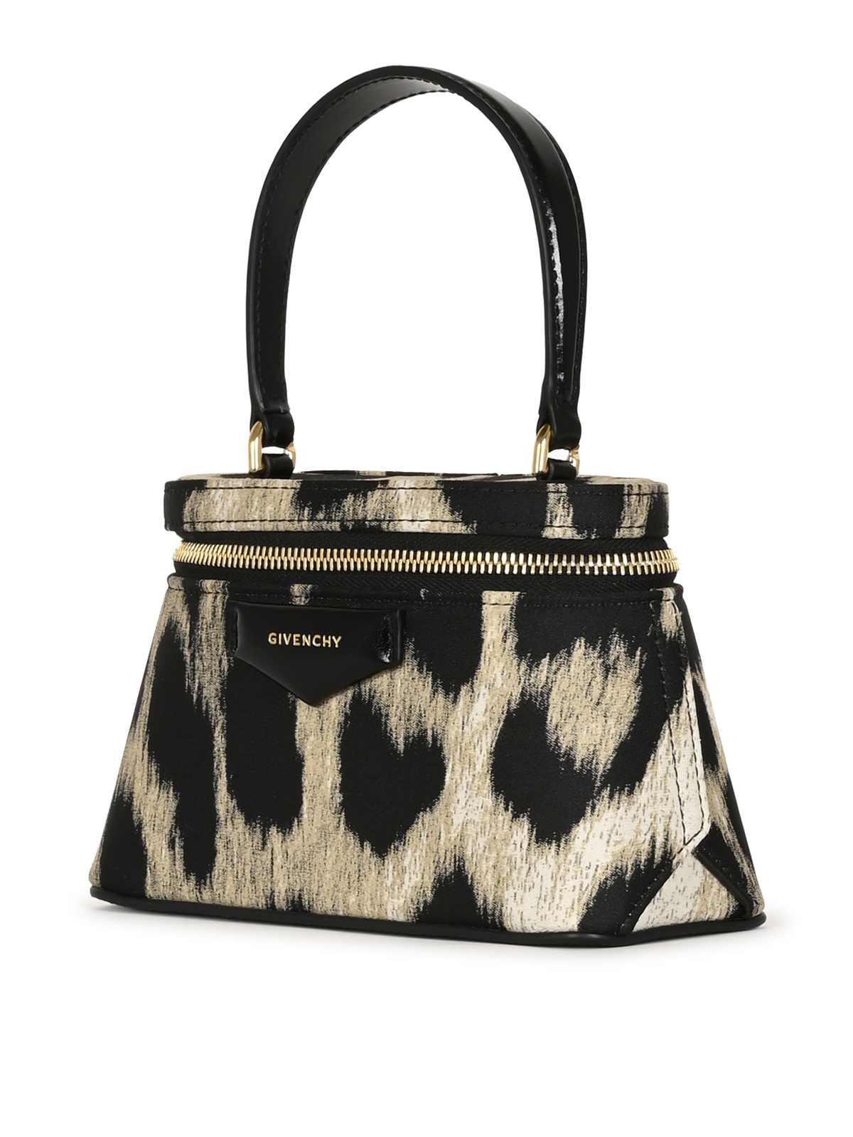 [Givenchy] Bag FW26 BB60QMB2J7007