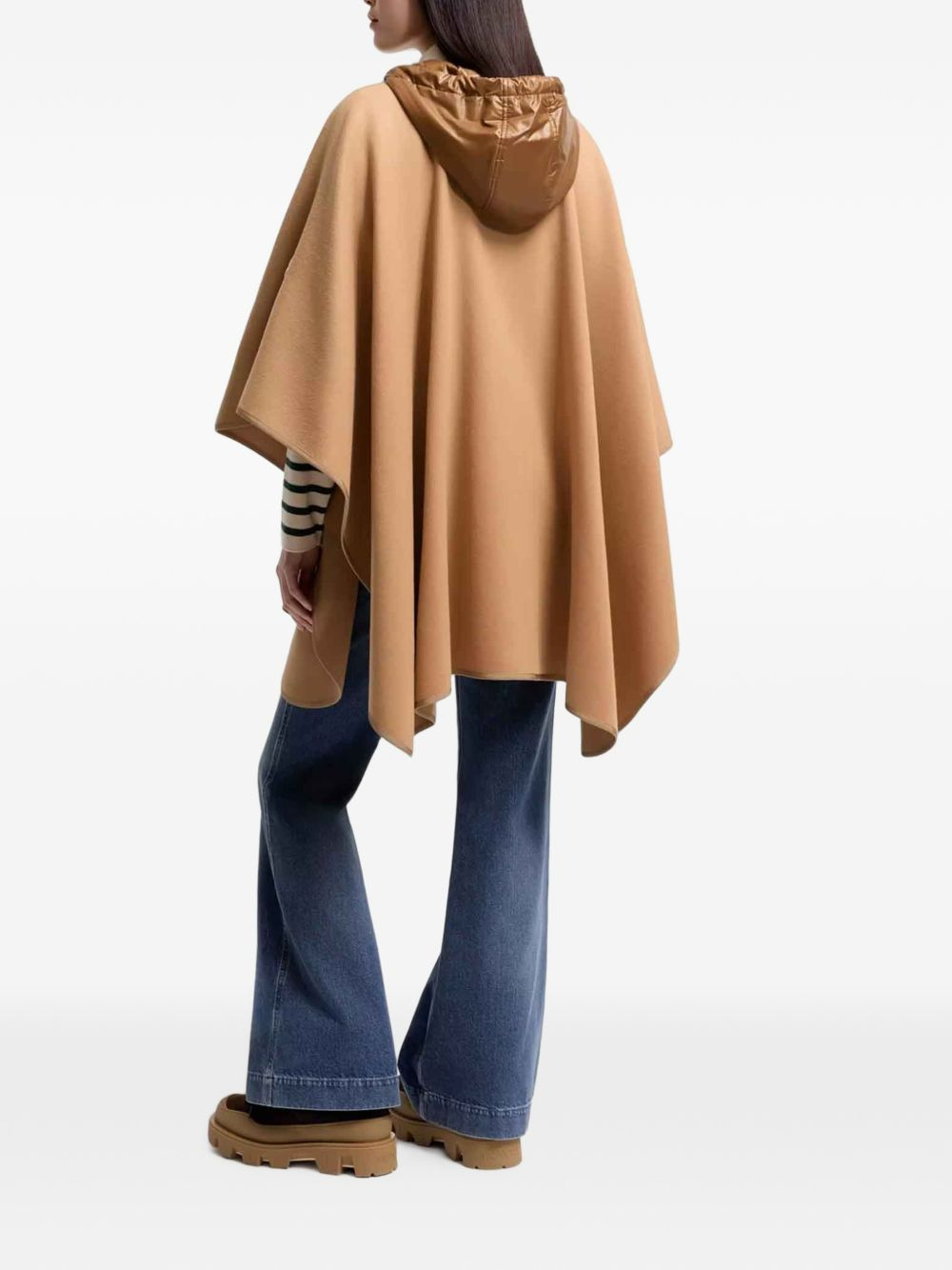 [Moncler] Coat FW26 L2 093 3G000 19 599DP 249
