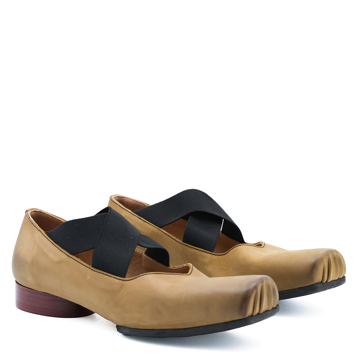[UMA WANG] Pumps FW26 US9006UW247