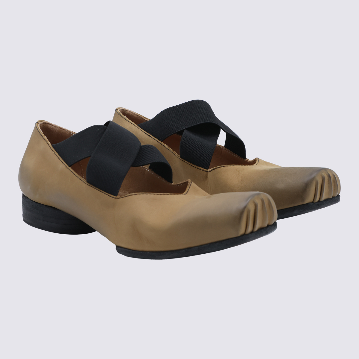 [UMA WANG] Flat shoes FW26 US9003UW249