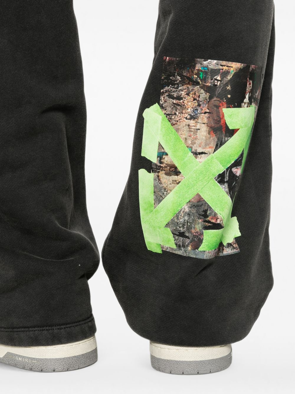 [Off White] Trousers FW26 OMCH05AF26FLE00100