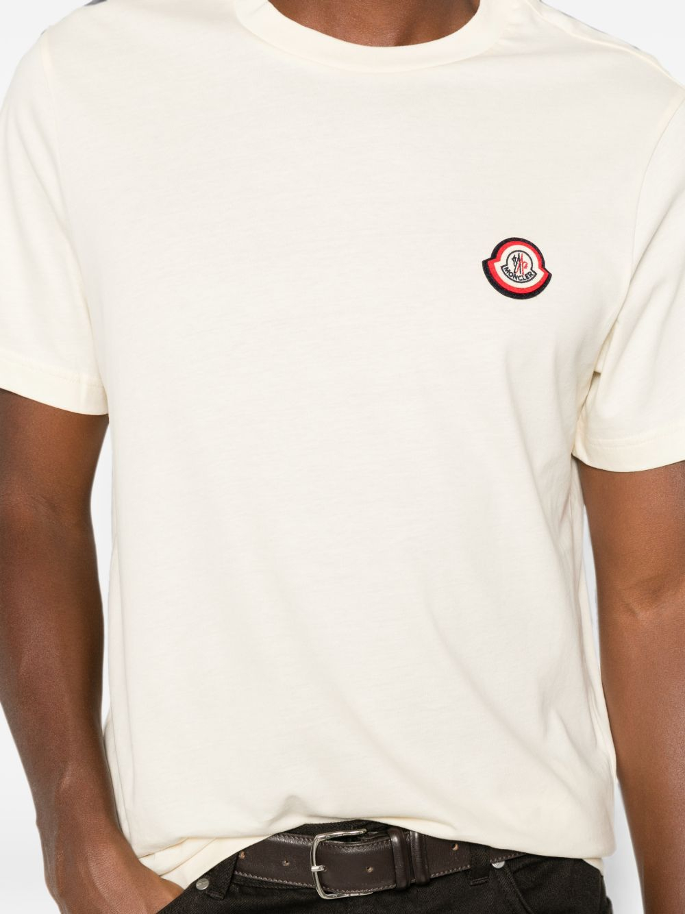 [Moncler] T-shirts Short Sleeve FW26 L20918C0004589B8Y060