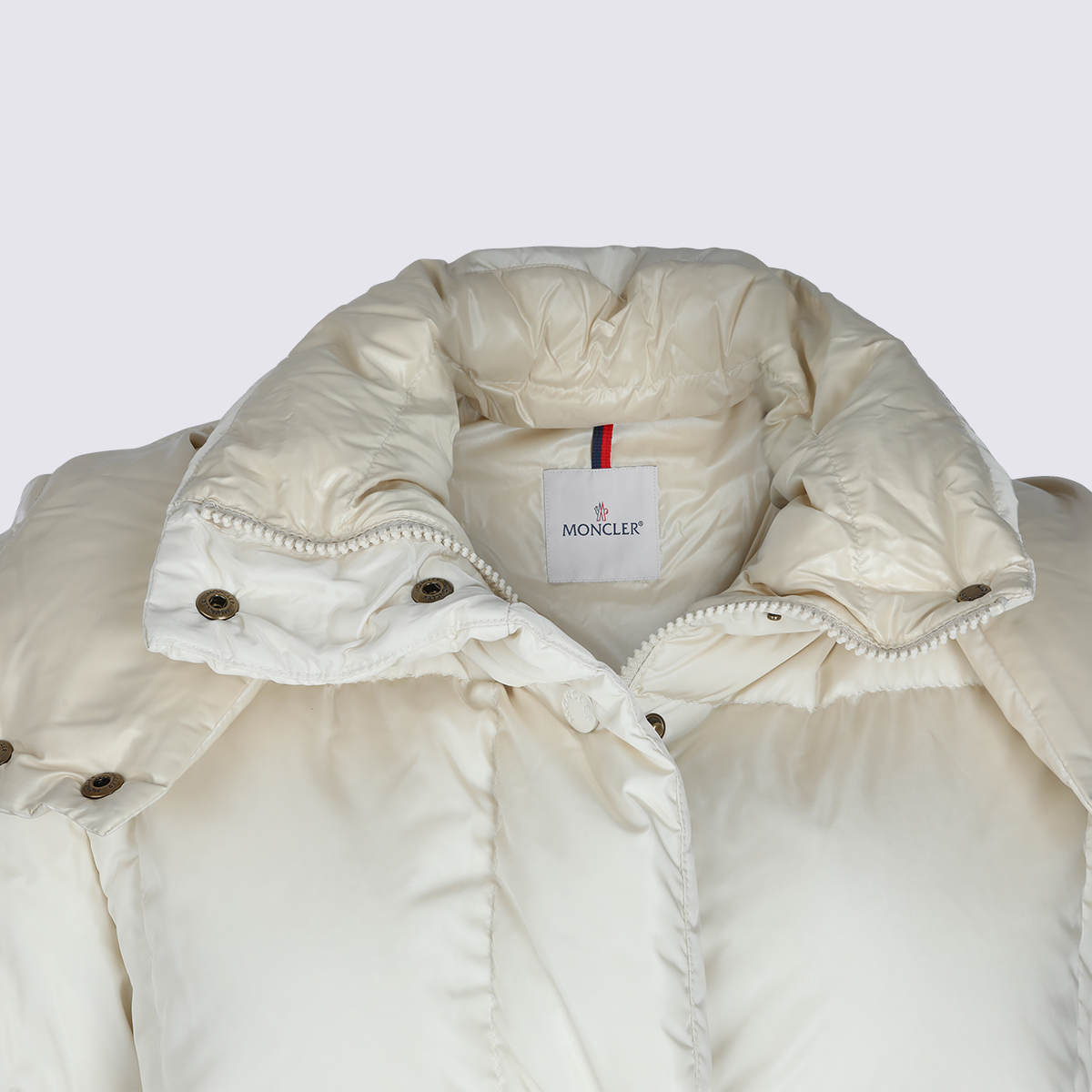 [Moncler] Down jacket FW26 L20931C00012539ZD201