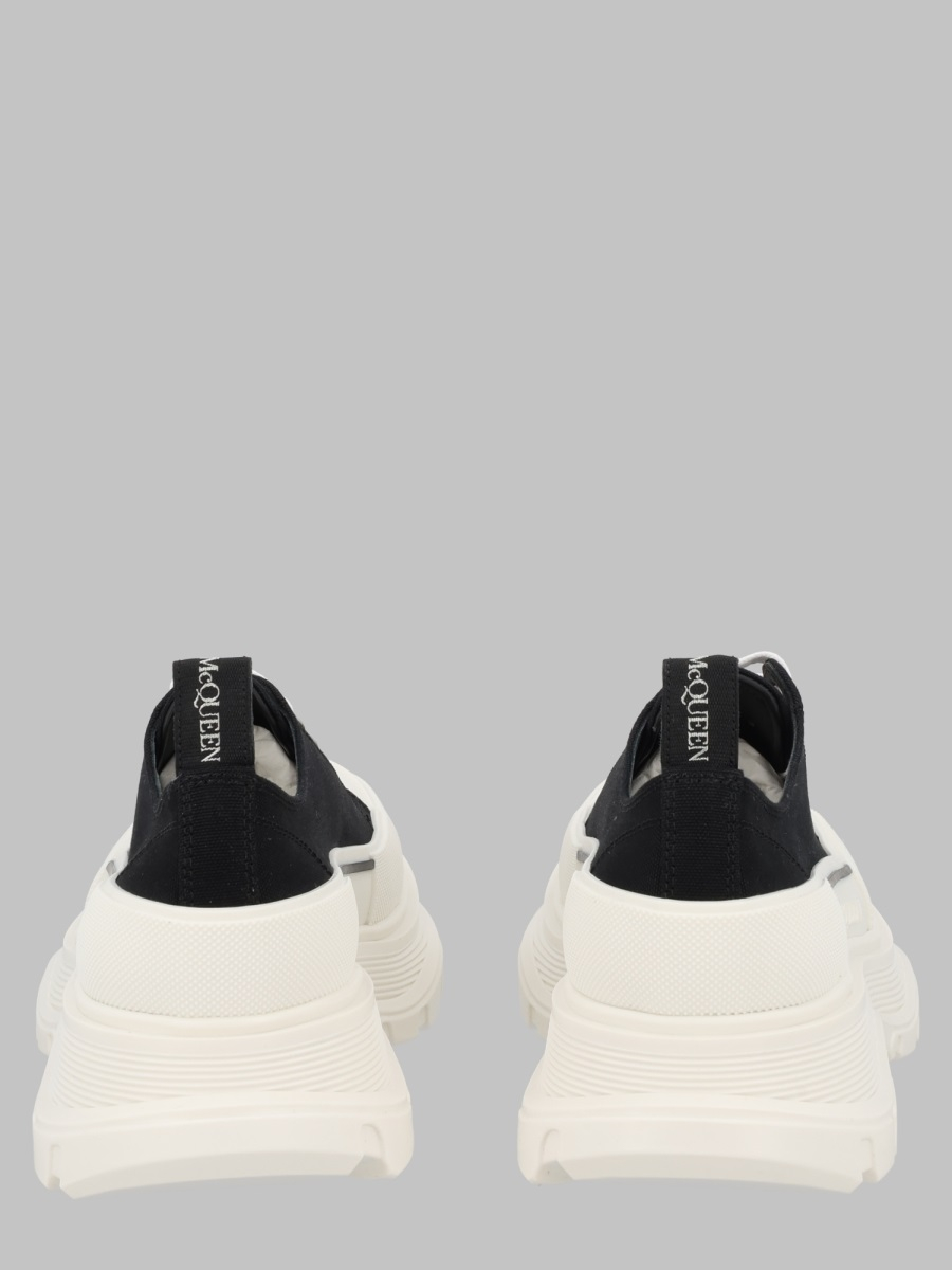 [Alexander McQueen] Sneakers FW26 697072_W4AAQ1070