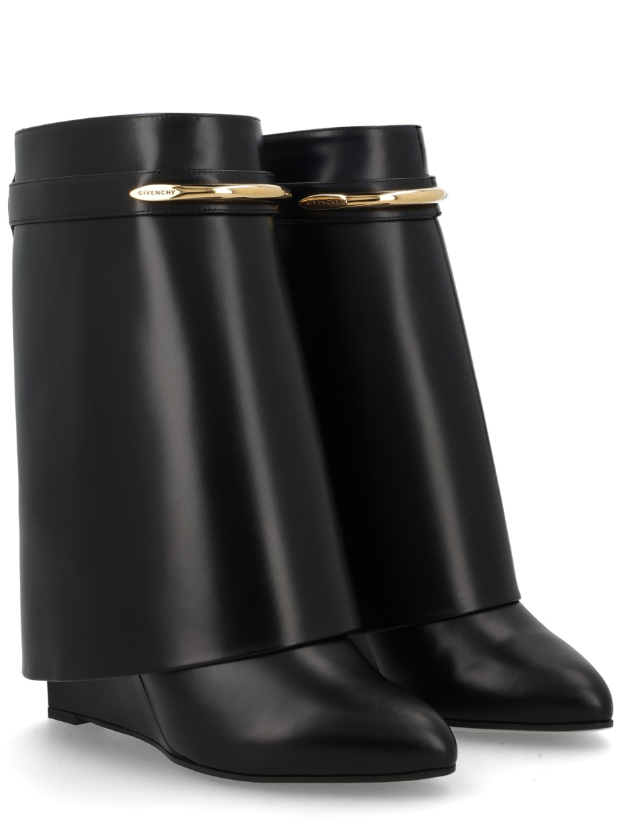 [Givenchy] Boots FW26 BE605LE1J7_001