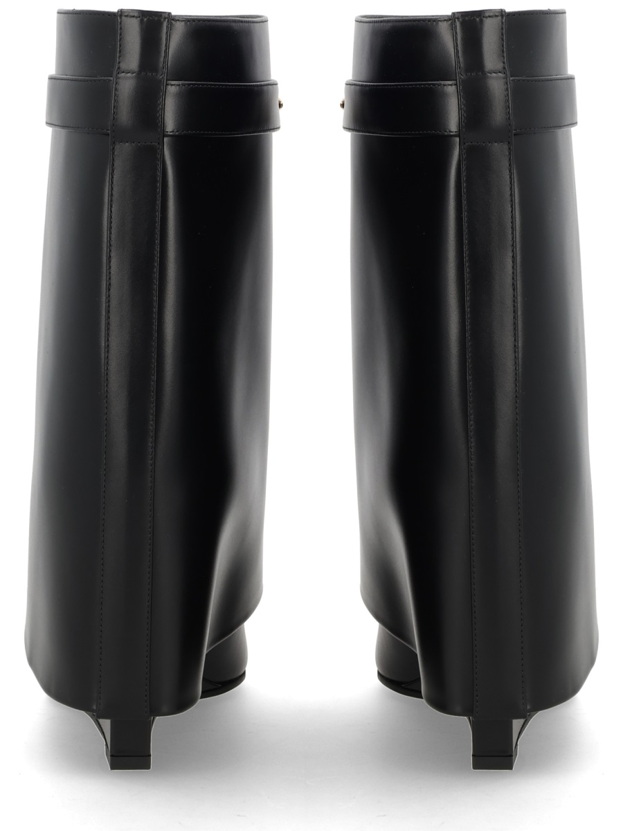 [Givenchy] Boots FW26 BE605LE1J7_001