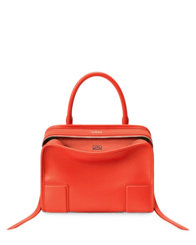 [Loewe] Clutch bag FW26 A039AS0X015557