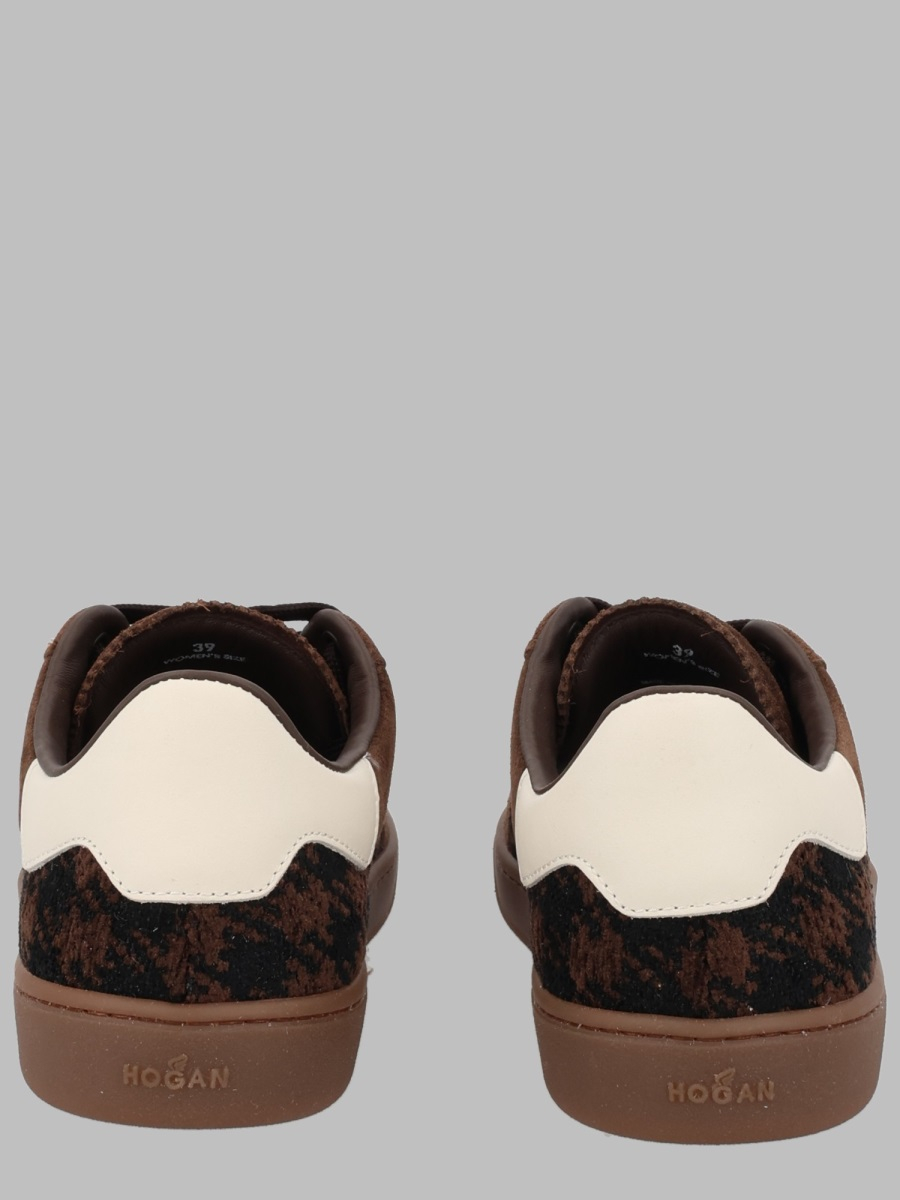 [Hogan] Sneakers FW26 HXW6470FB6B_VI50R2F