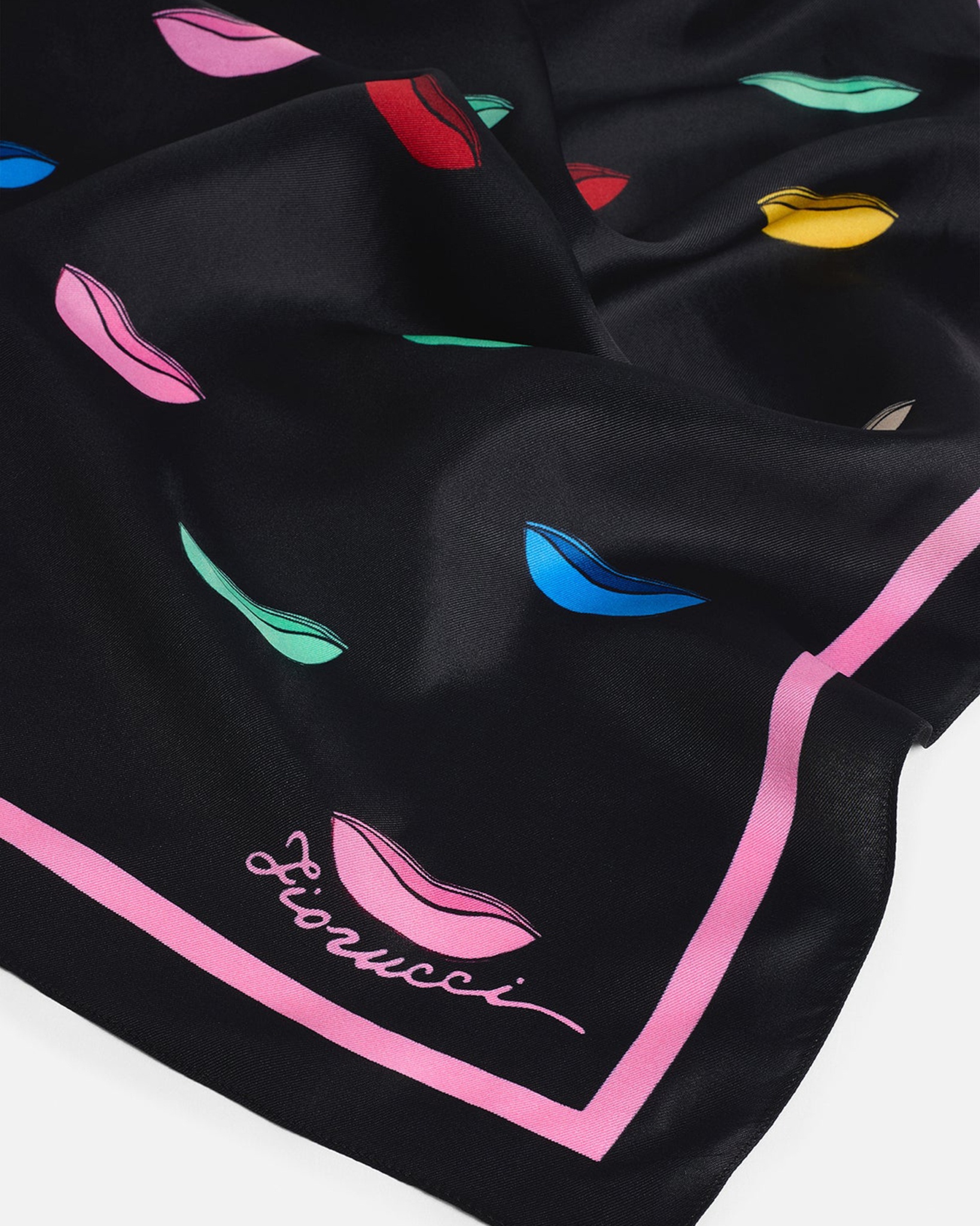 [FIORUCCI] Scarf FW26 W26PFASC003VI01MU01
