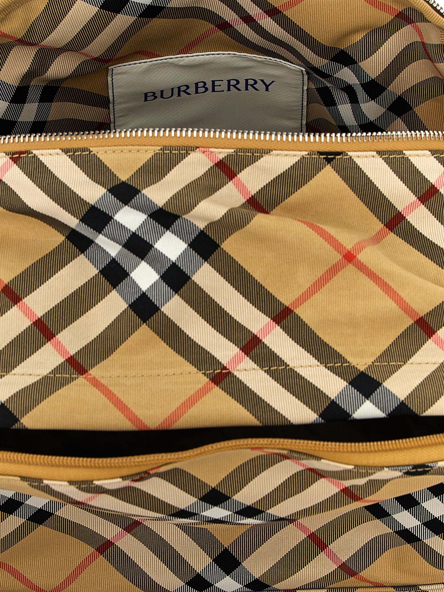 [Burberry] Backpack FW26 8091312SAND