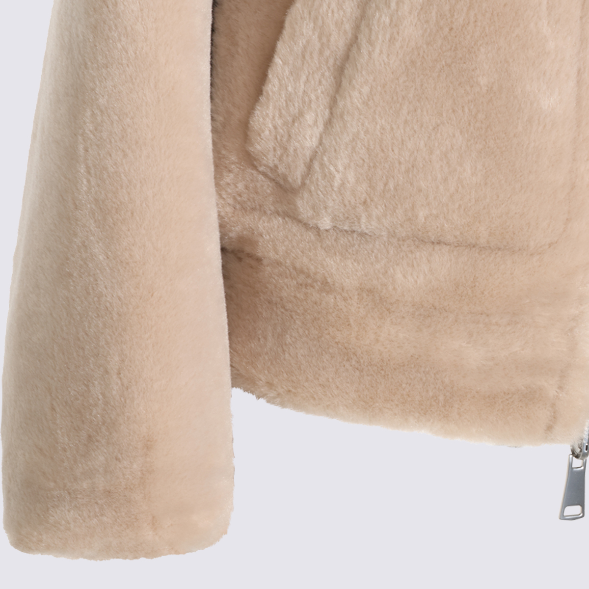 [Urbancode] Fur Jacket FW26 BJ20395CHALK AND SAND