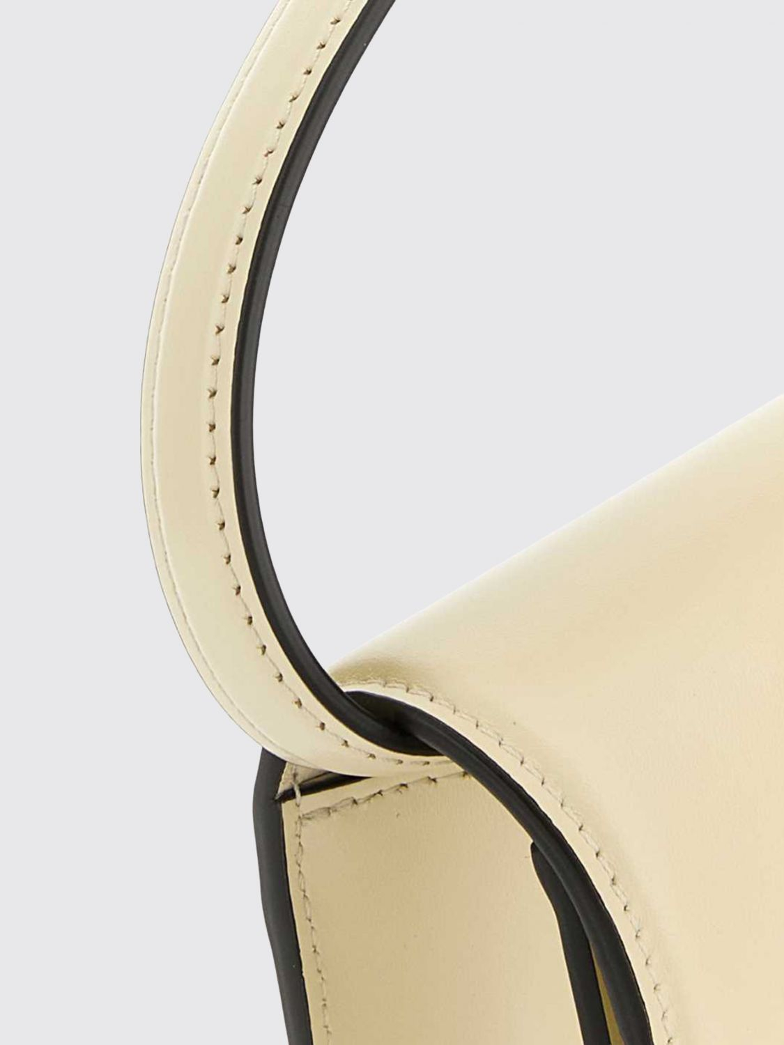 [Valentino Garavani] Shoulder bag FW26 B0R71GCB REN