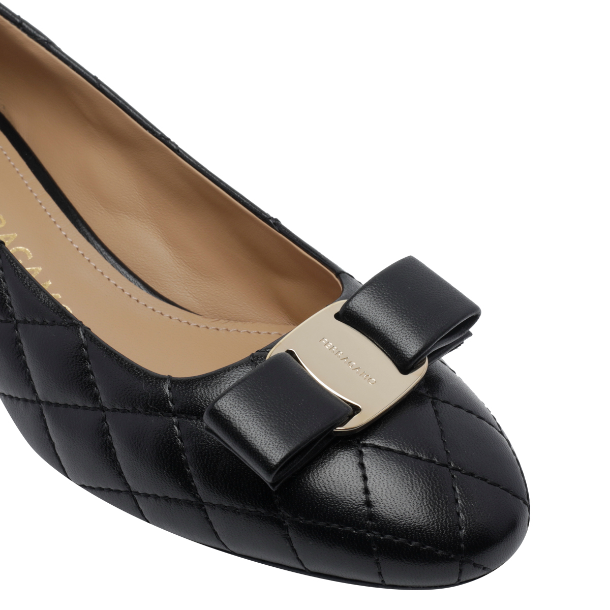 [Salvatore Ferragamo] Pumps FW26 79851601M543NERO/BISCOTTO