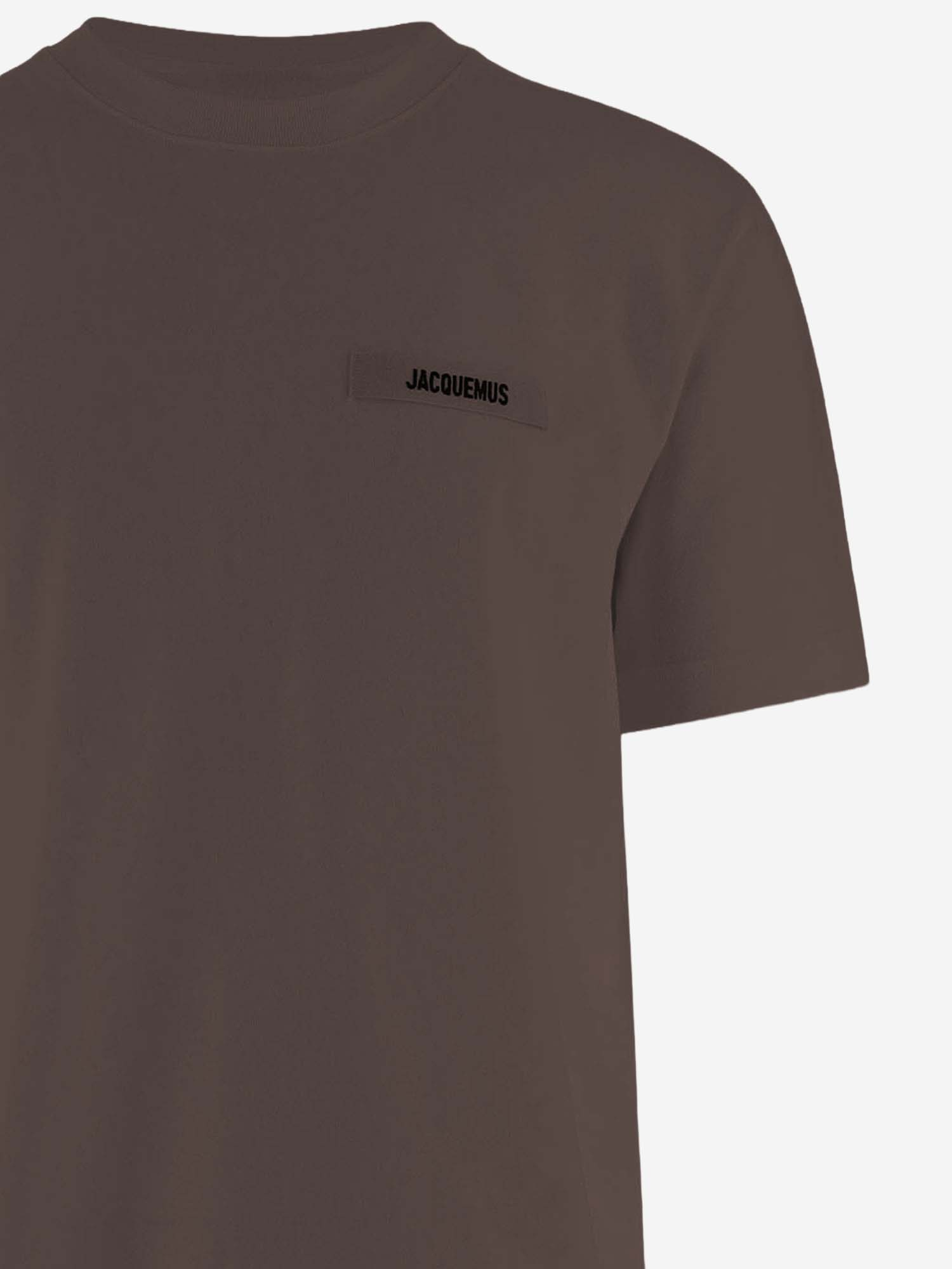 [JACQUEMUS] T-shirts Short Sleeve FW26 TSW00550AJ00029850