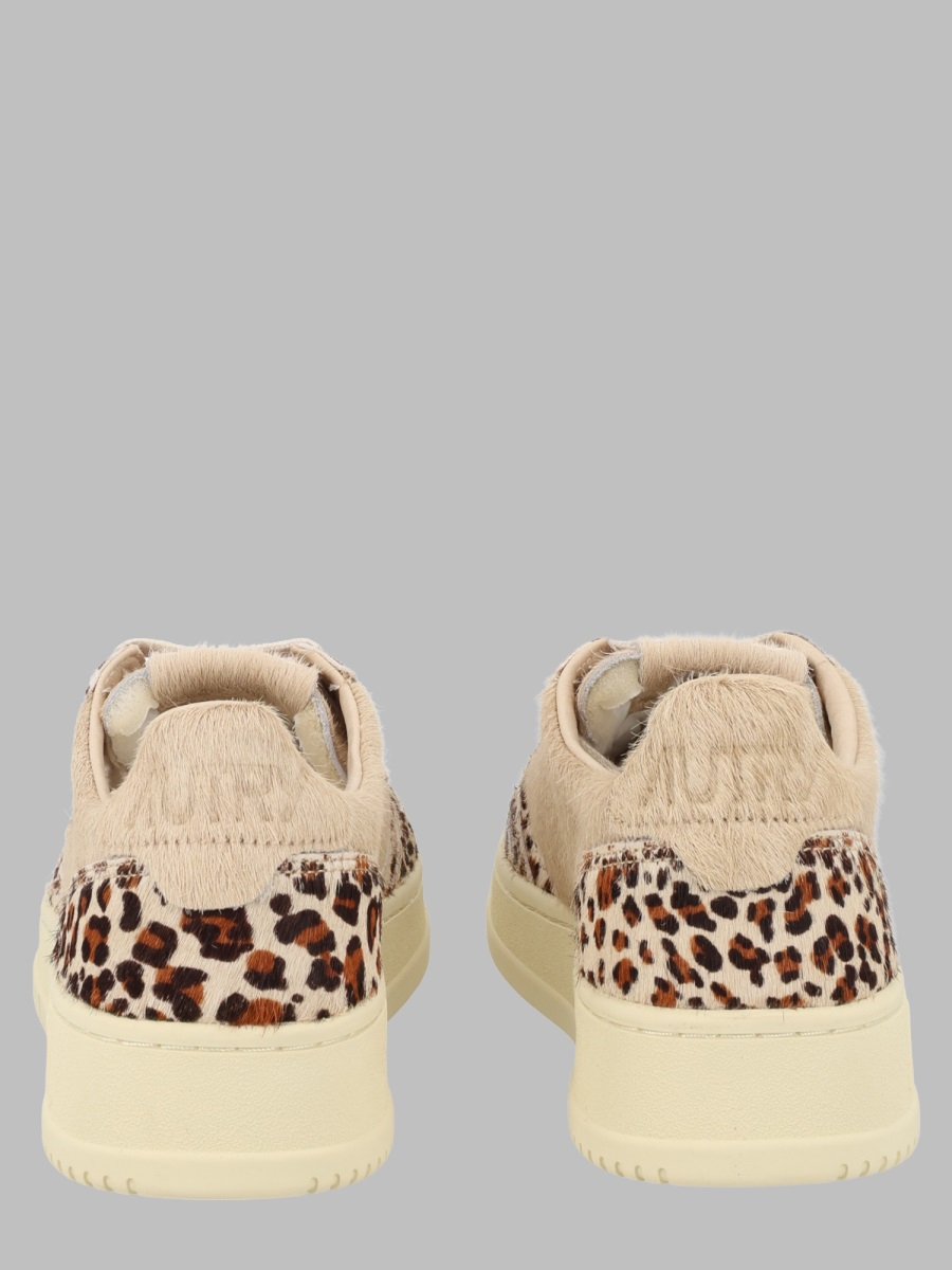 [AUTRY] Sneakers FW26 AULW_JA02