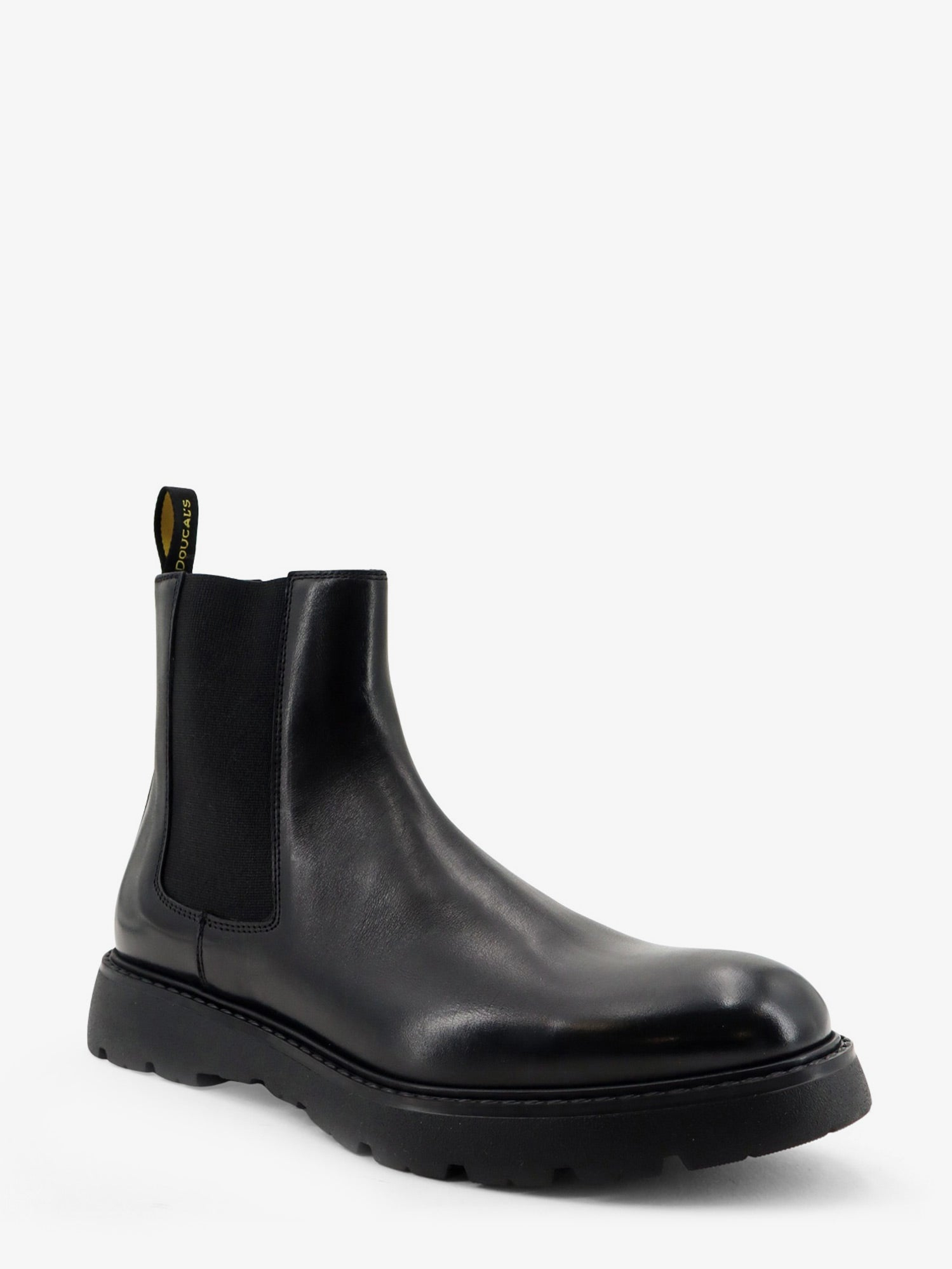 [Doucal's] Boots FW26 DU3088GOTNUF188NN00