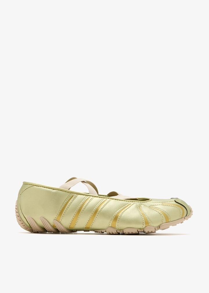 [ADIDAS ORIGINALS] Sneakers FW26 HQ7637