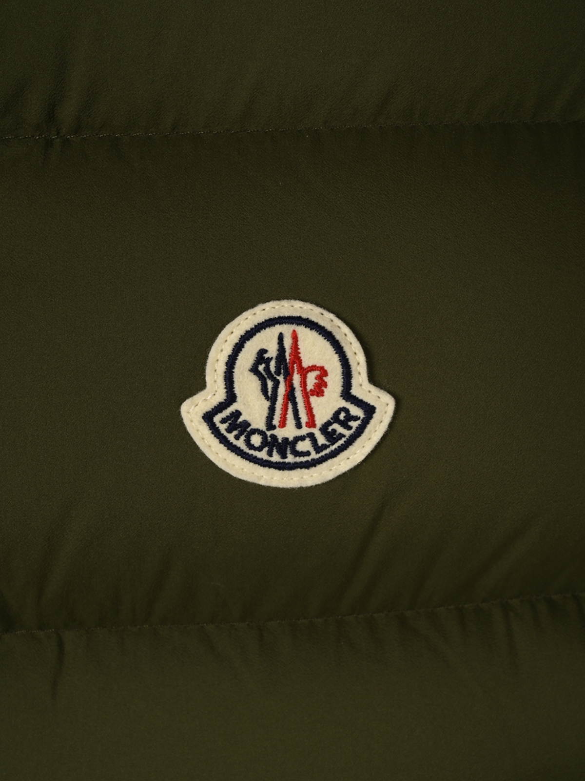 [Moncler] Down Vest FW26 911A00096597YD825